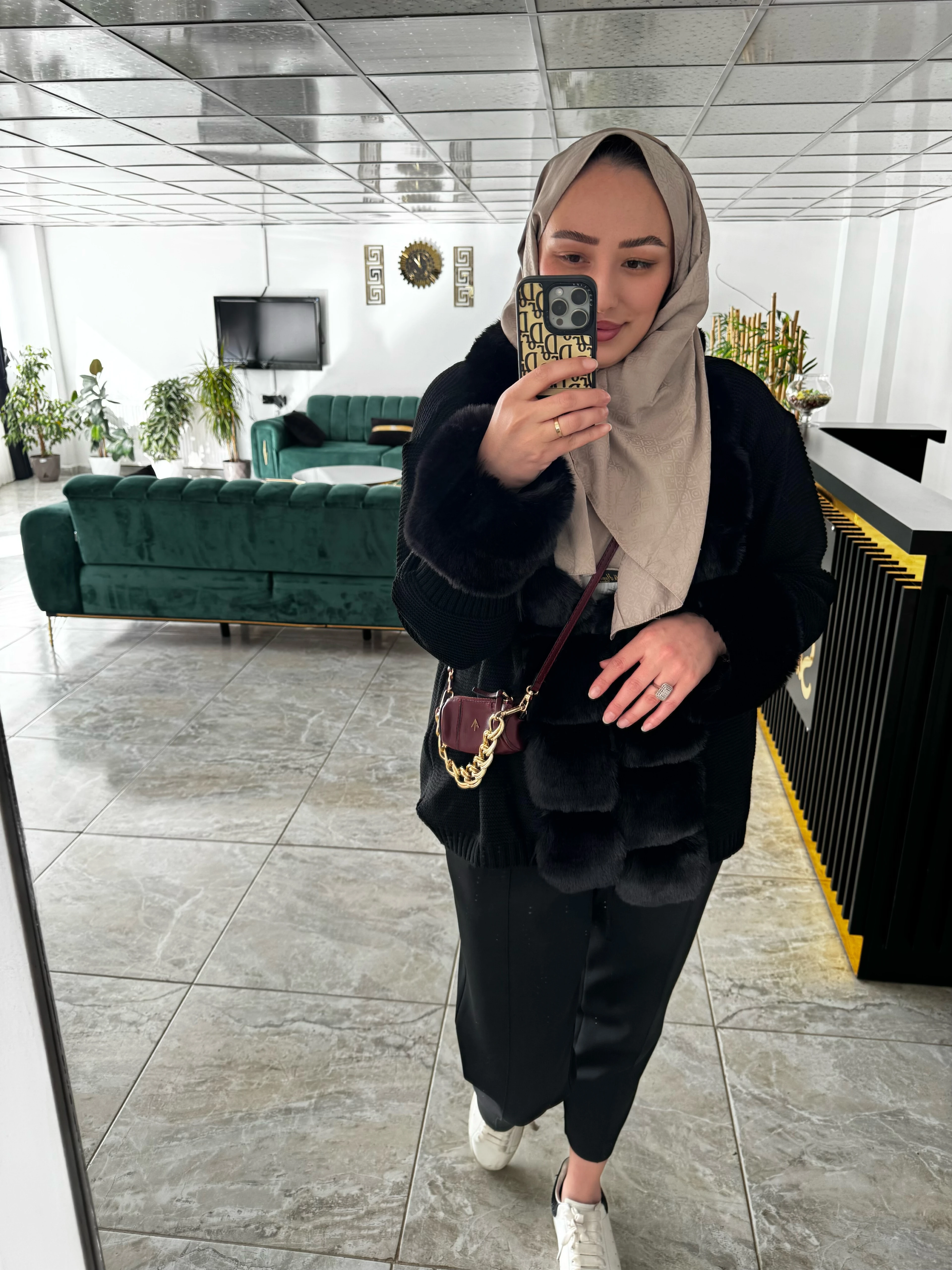 Pera Kürk Detaylı Hırka Siyah