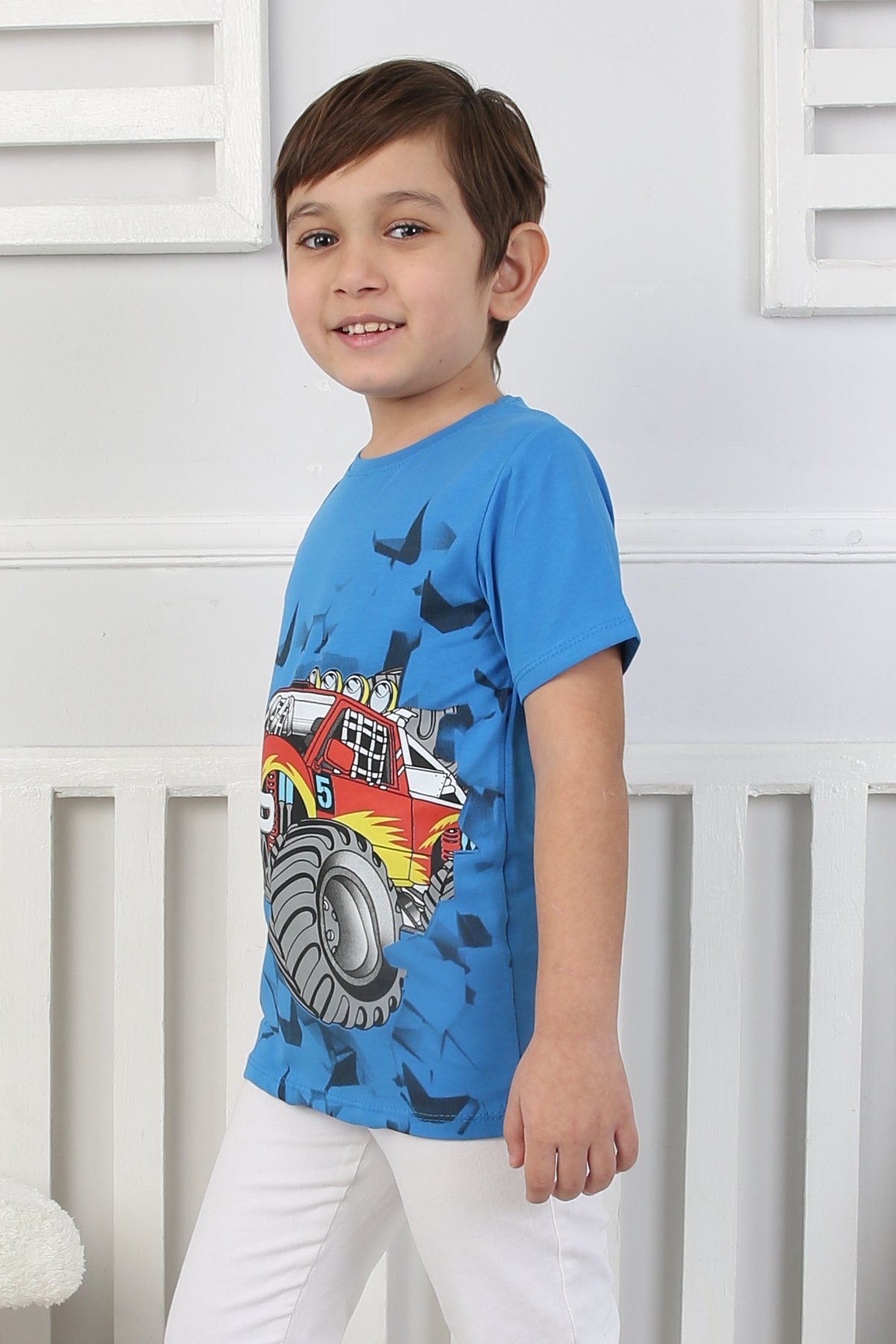Erkek Çocuk T-Shirt Arabalı