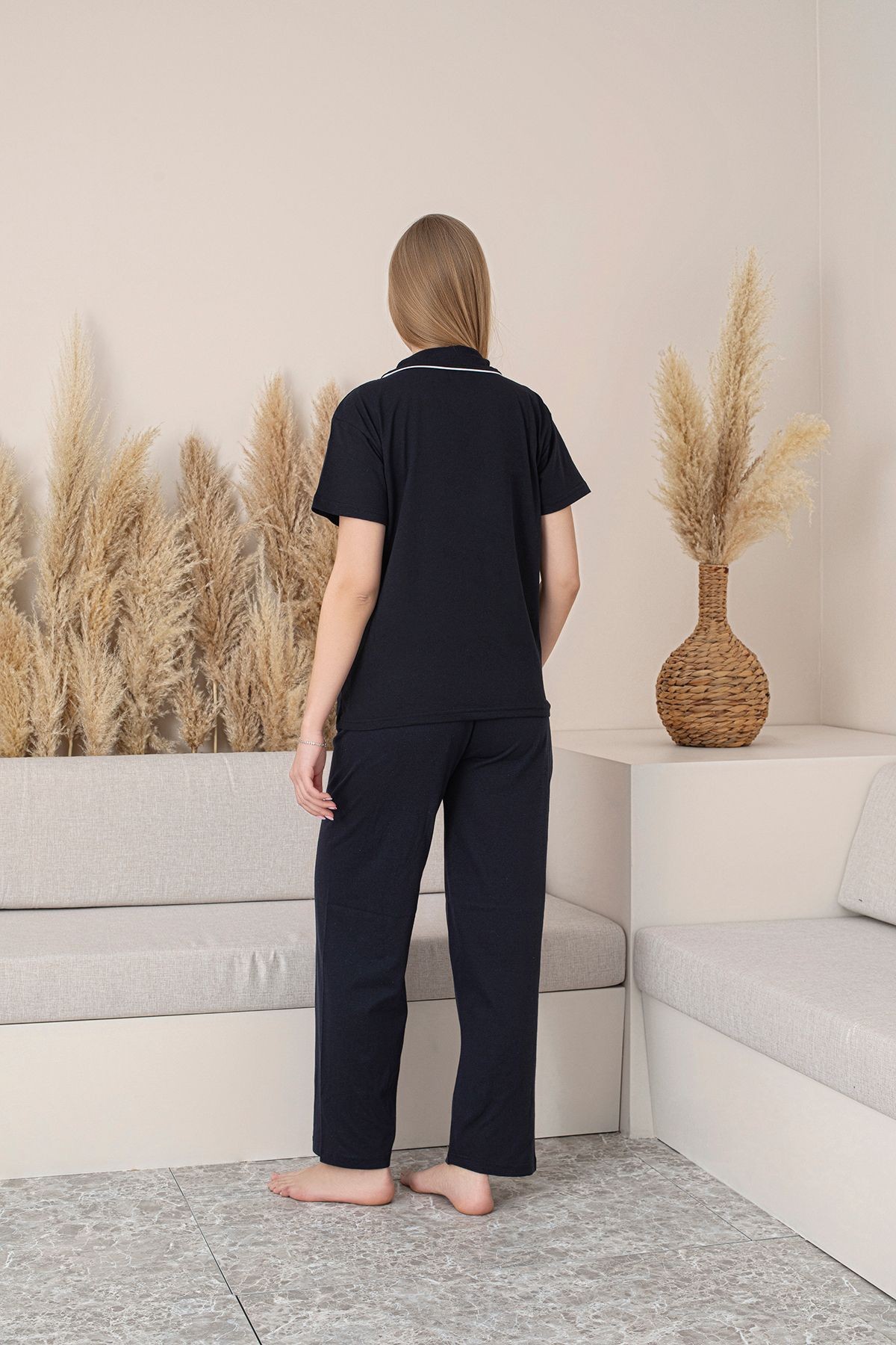 Kadın Siyah-Beyaz Biyeli Kısa Kollu Pamuklu Düğmeli Rahat Pijama Takımı