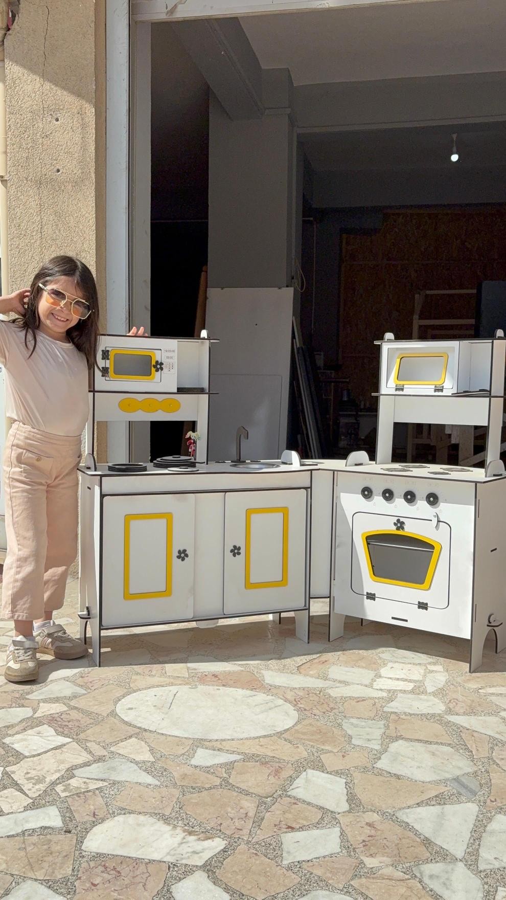 Su Akıtan, Led Ocaklı, Buzdolaplı, L Model Ahşap Oyuncak Mutfak