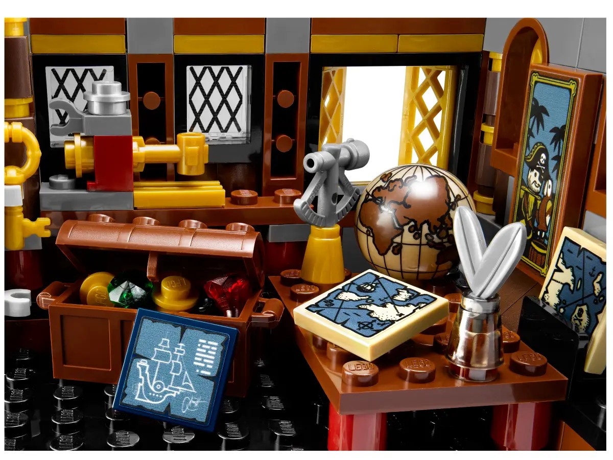 LEGO® The LEGO Movie: MetalBeard's Sea Cow (70810)