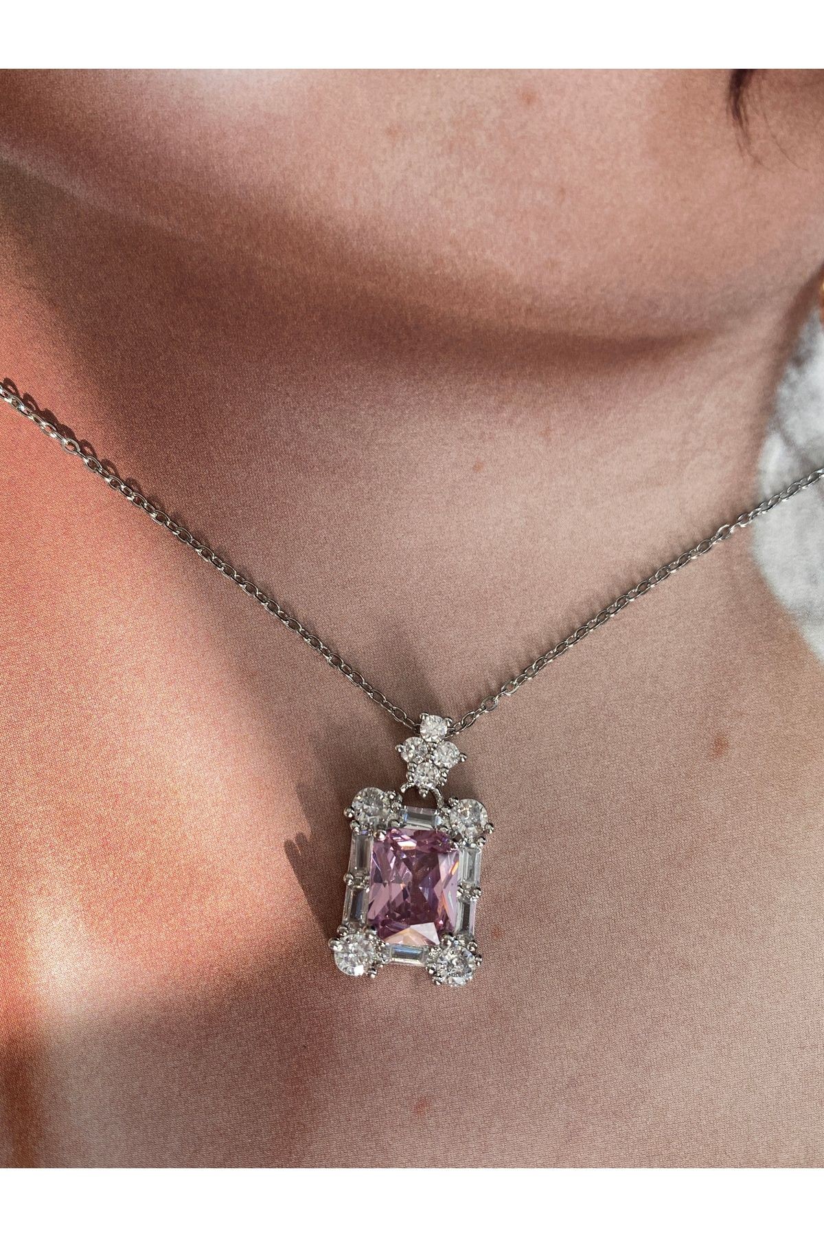 Pembe Baget Taşlı Kare Paslanmaz Çelik Kadın Gümüş Renk Kolye
