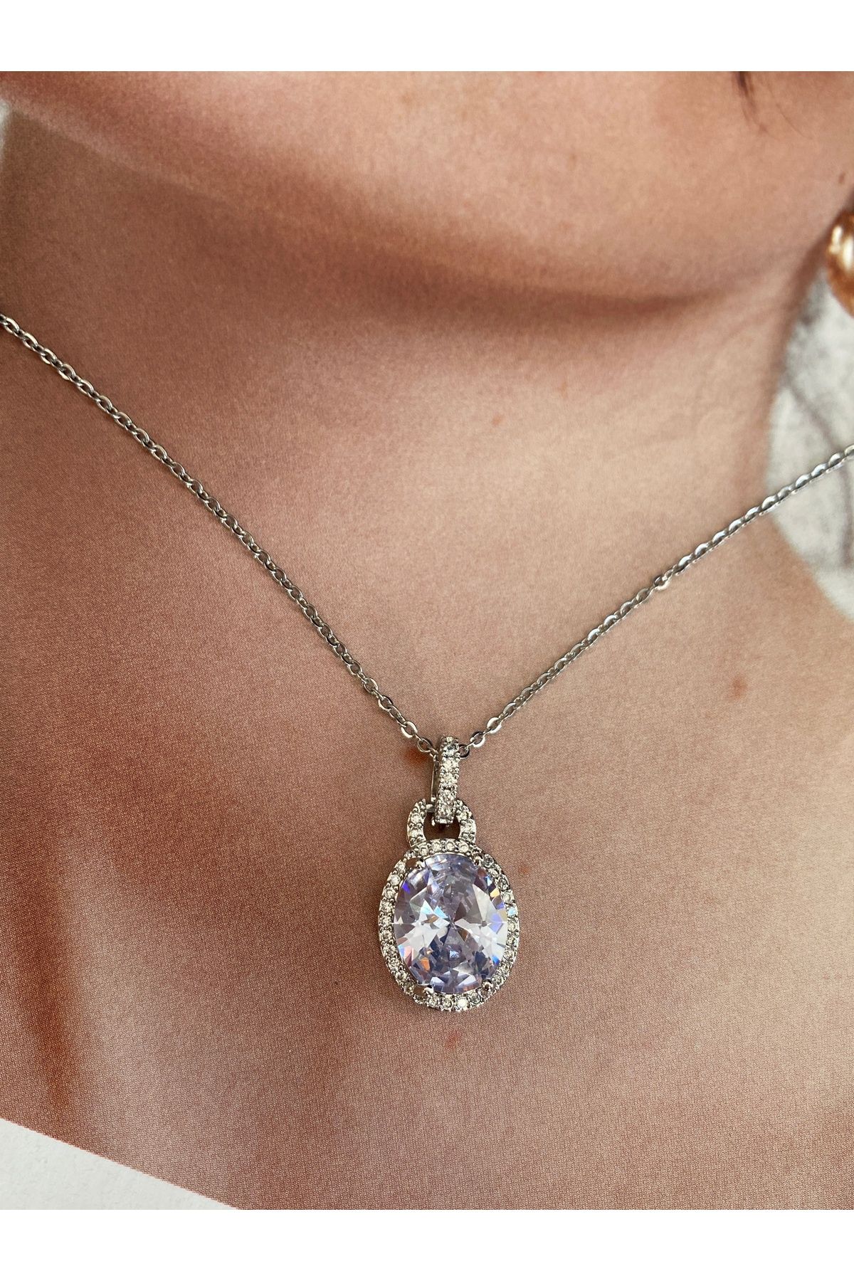 Oval Zirkon Taşlı Kararmaz Çelik Kadın Gold Kolye
