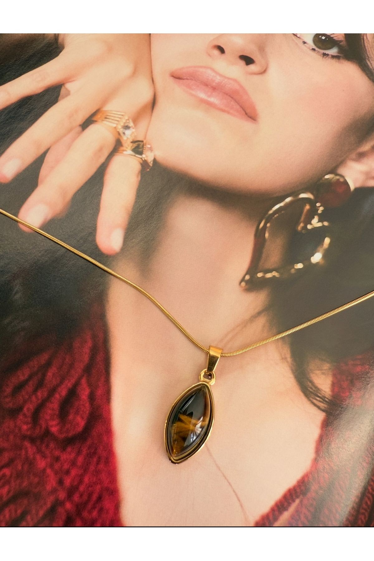 Oval Kahverengi Taşlı Kararmaz Çelik Kadın Gold Kolye – Modern ve Şık Tasarım