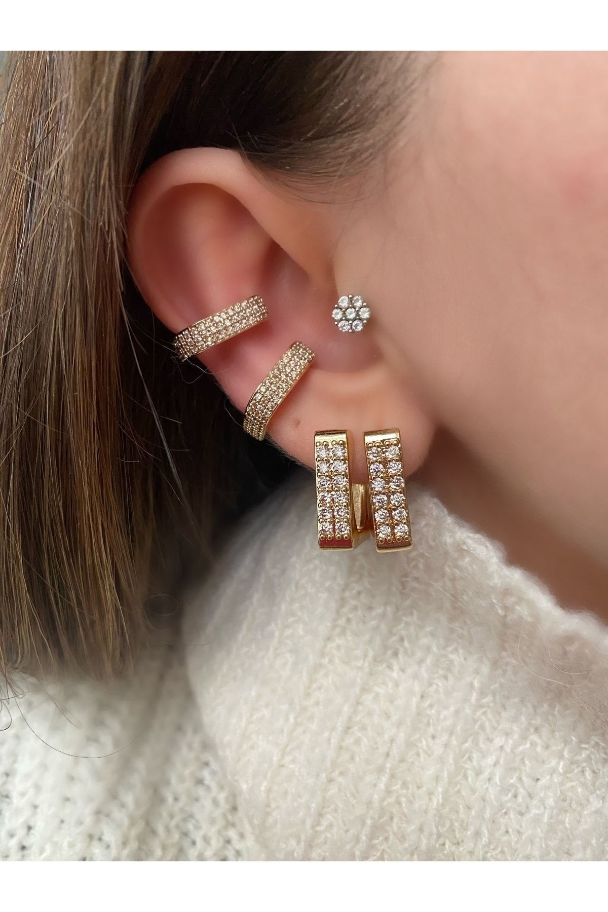 VIP SERİ - Kare Renkli Zirkon Taşlı Kıkırdak Küpe Earcuff