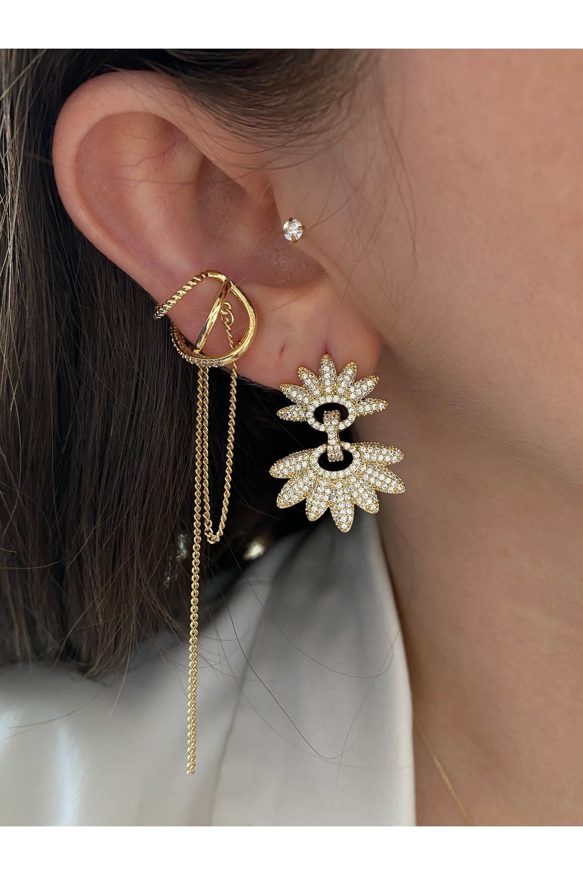 Sallantılı 4 Sıra Pirinç Üzeri Kaplama Kaplama Kadın Earcuff Kıkırdak Küpe - altın
