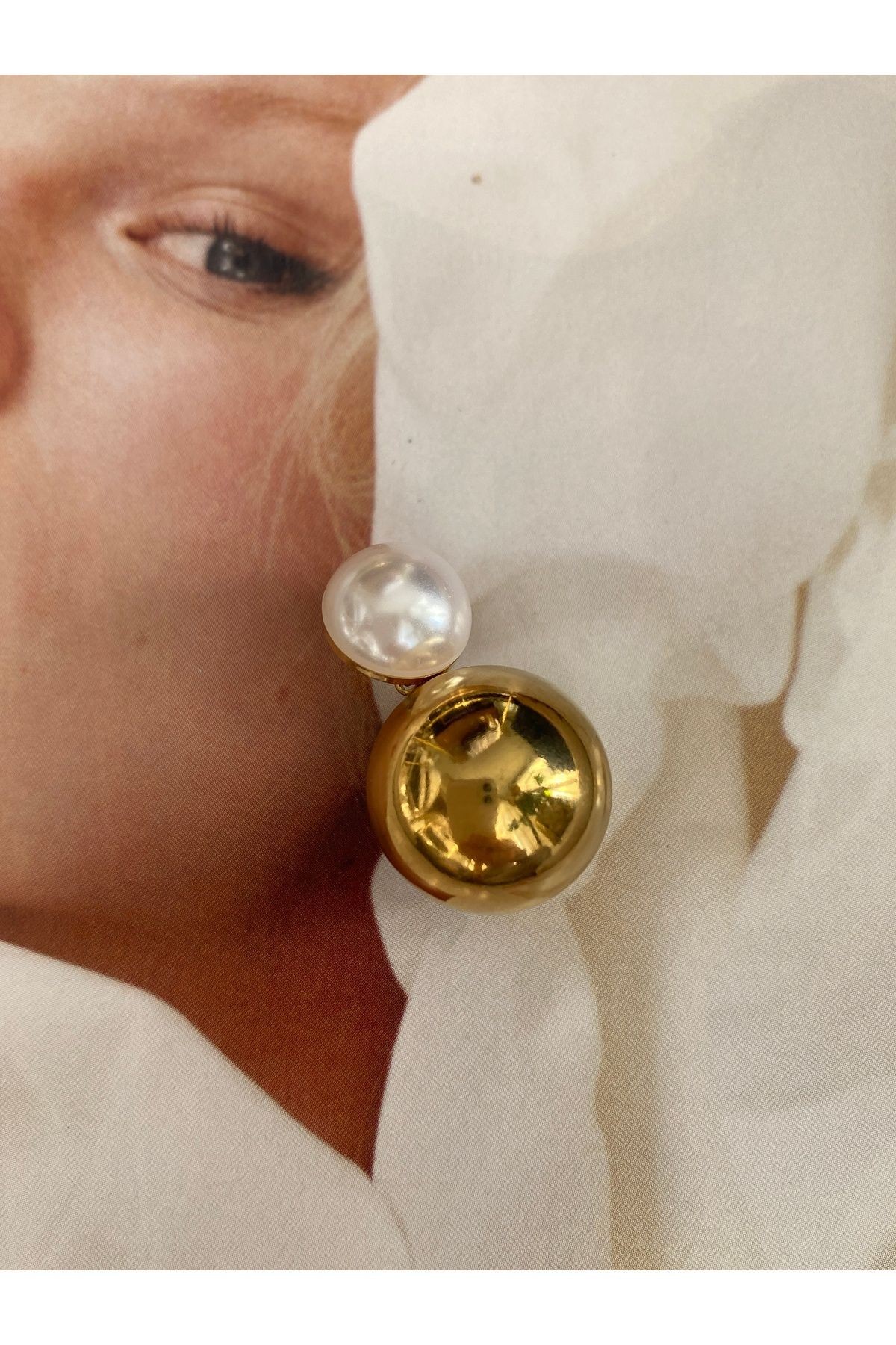 Vintage İncili Top Sallantılı Paslanmaz Çelik Kadın Küpe Çifti