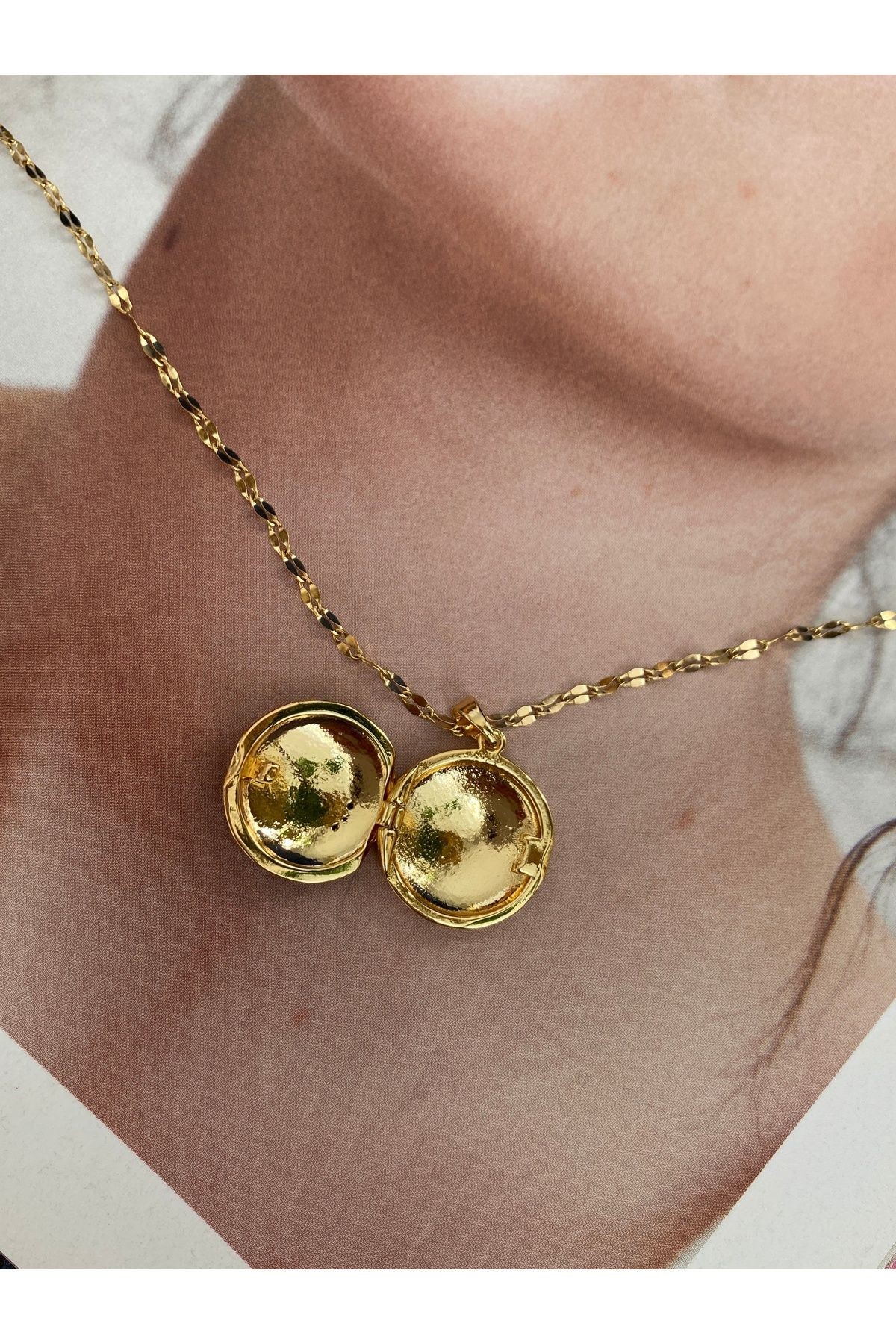 Lacivert Gökyüzü Gold Paslanmaz Çelik Kadın Kolye – Modern ve Şık Tasarım