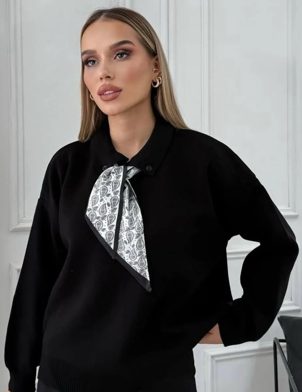 Polo Yaka Fularlı Triko Kazak