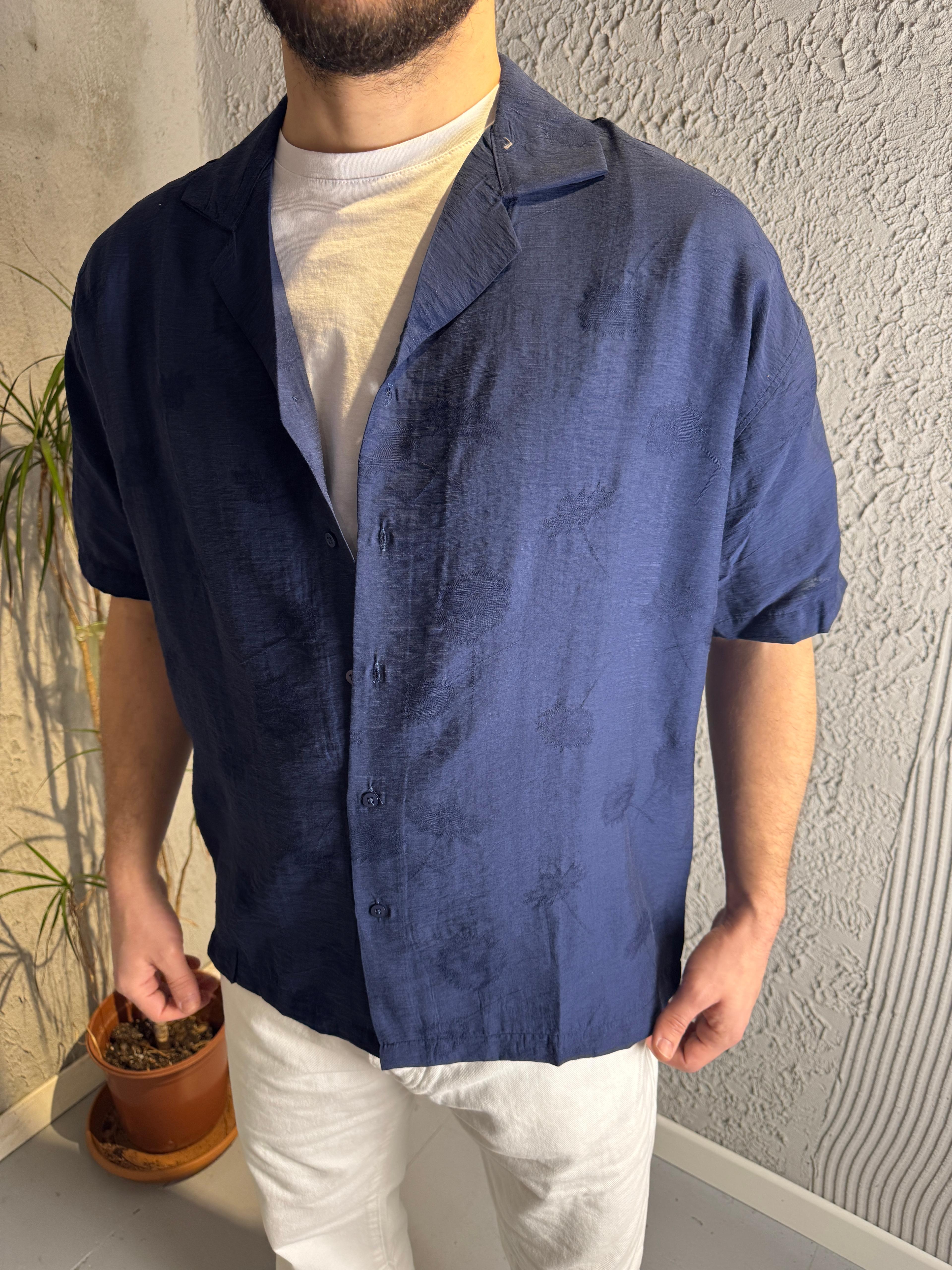 Çiçek Desenli Oversize Lacivert Gömlek