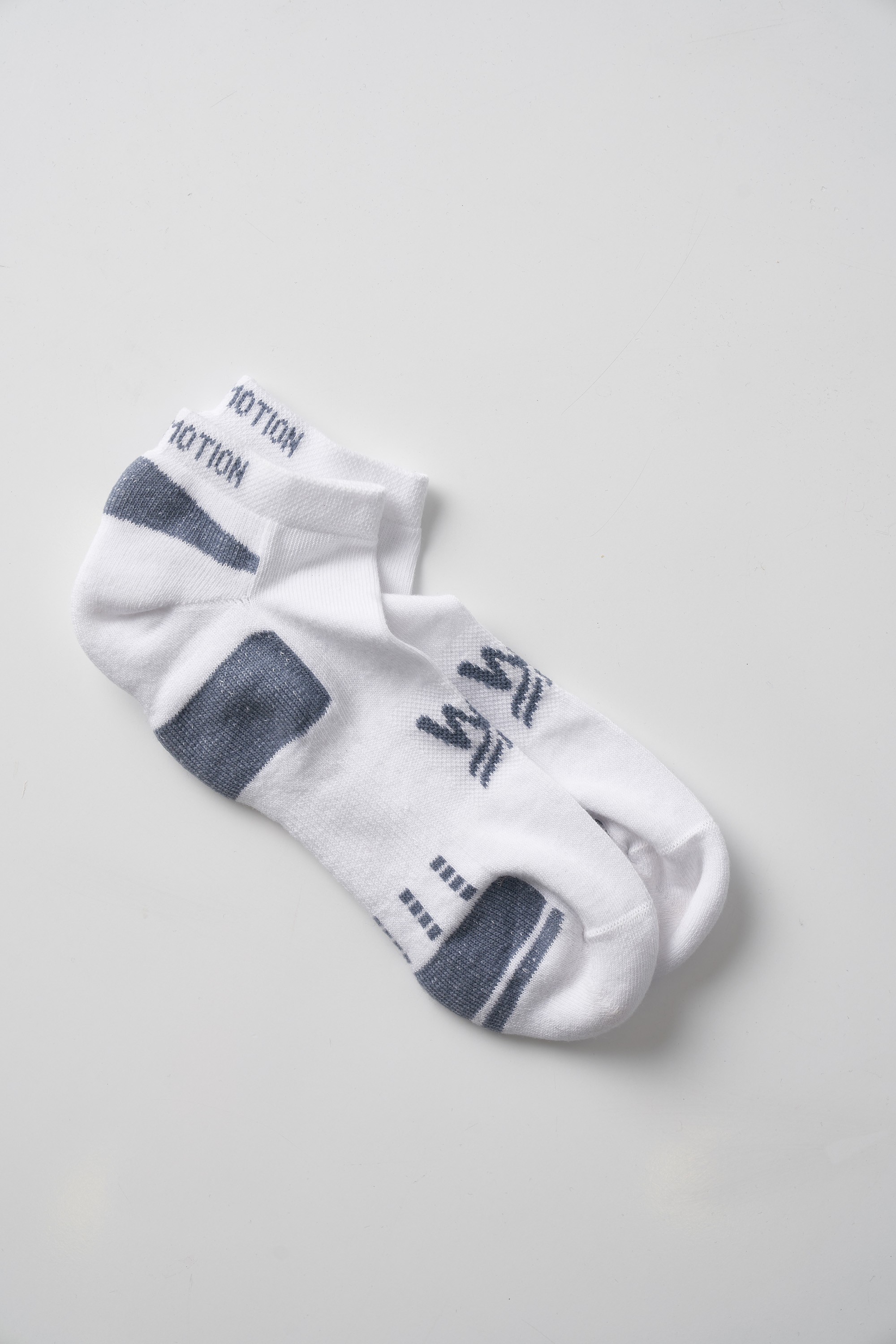 SOCKS - WHITE