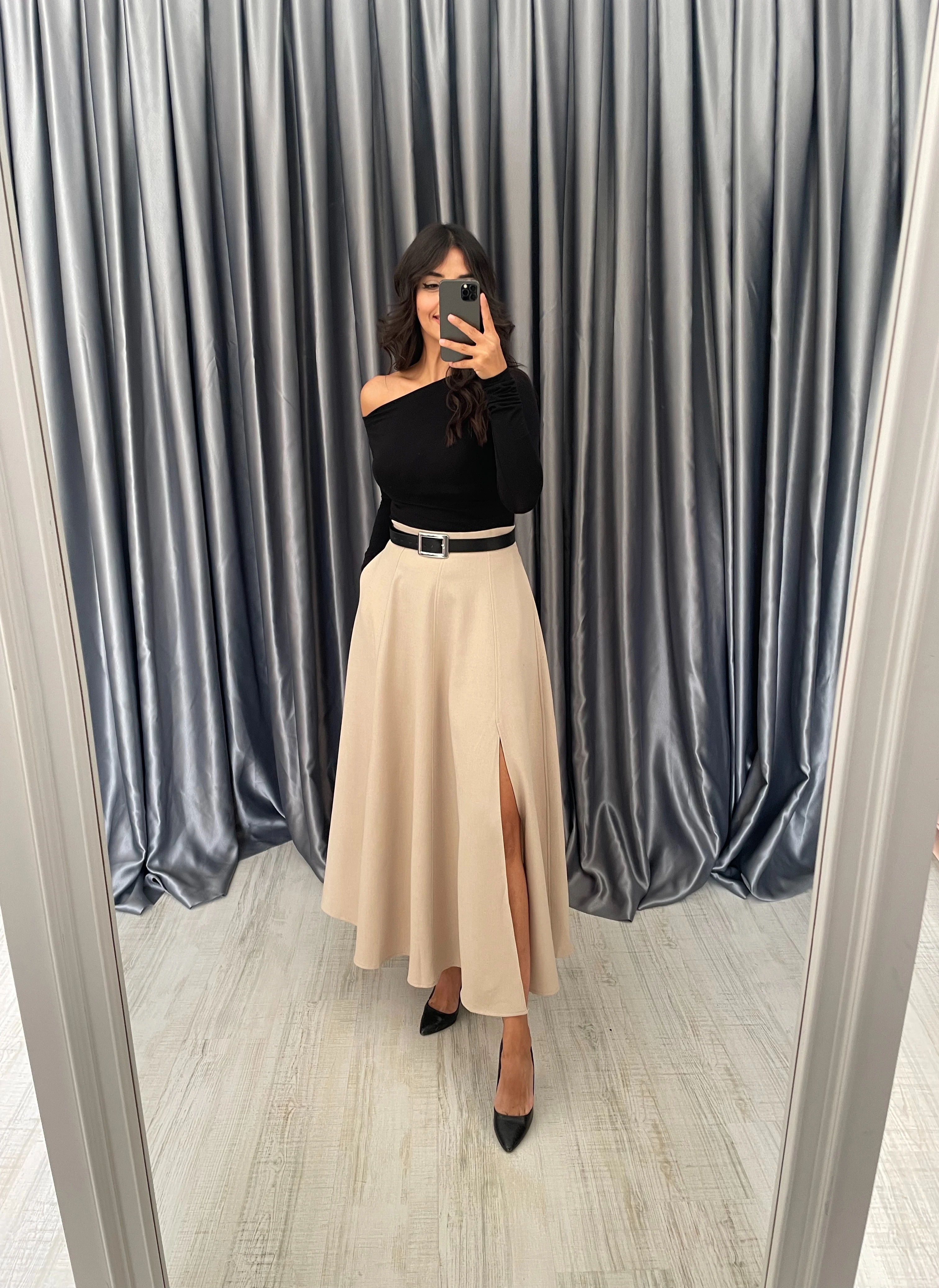 Yırtmaçlı Maxi Boy Etek  - Krem