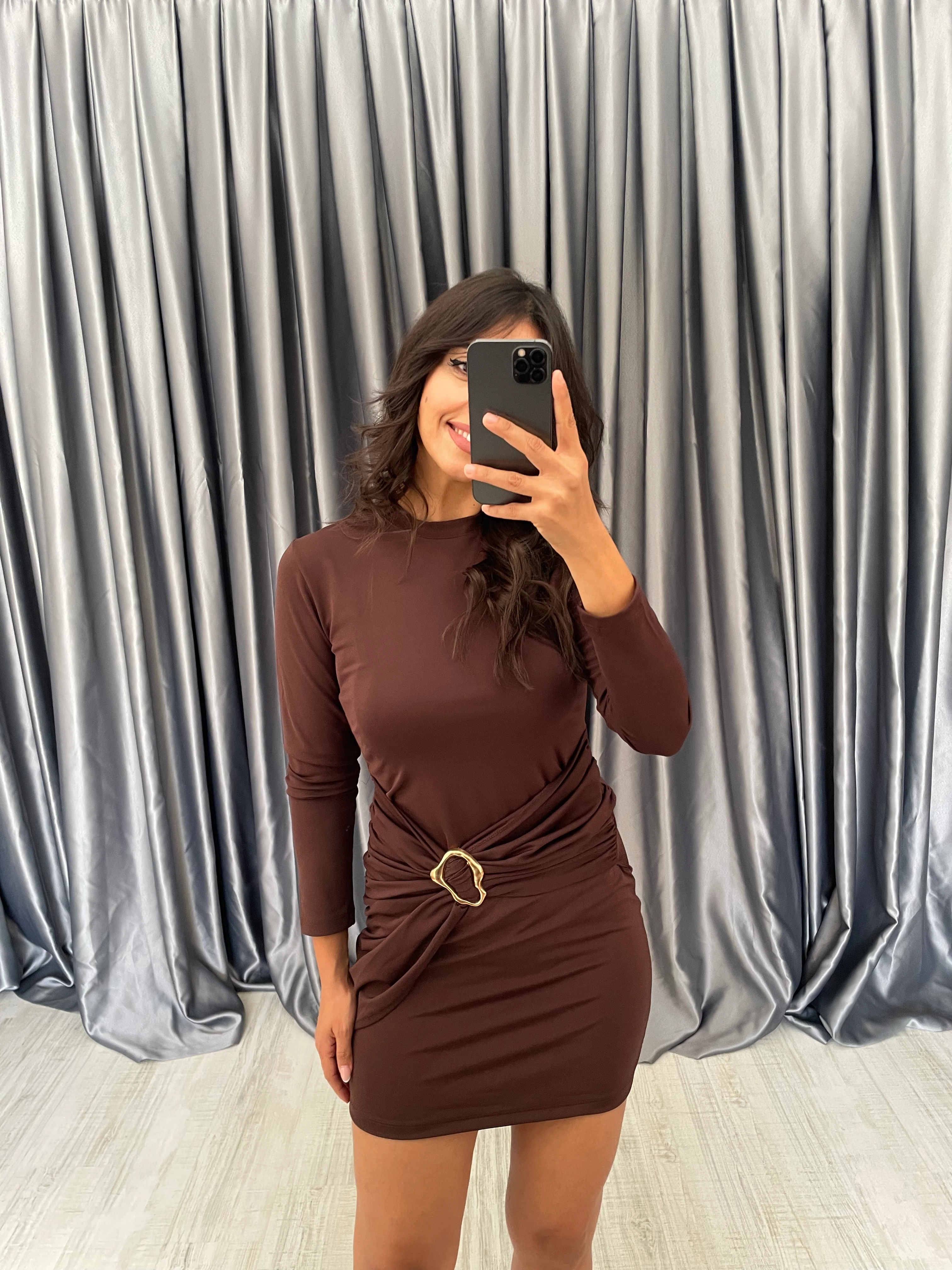 Önü Drapeli Gold Toka Detaylı Elbise 