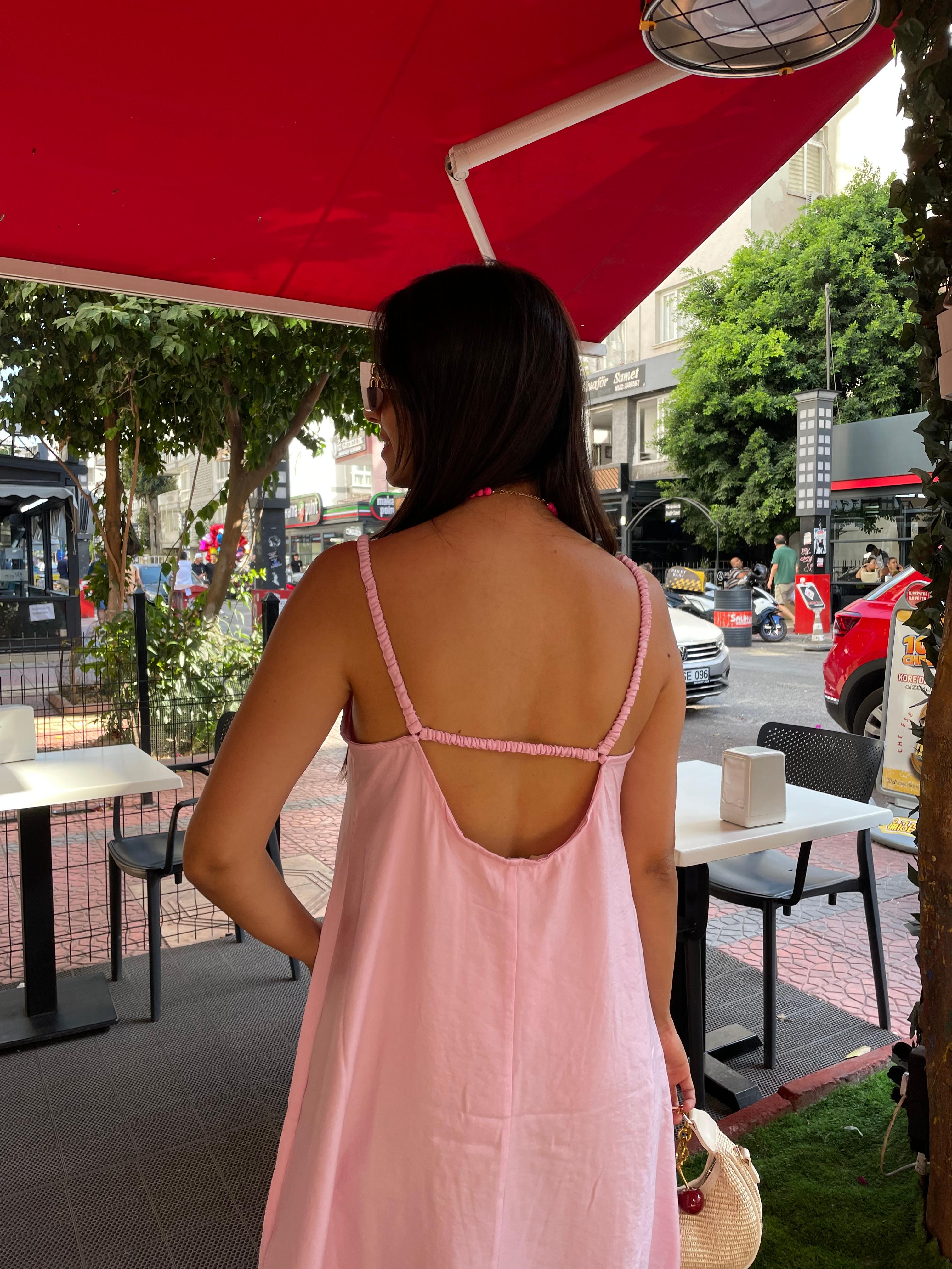 Lastik Askılı Sırt Detaylı Elbise 