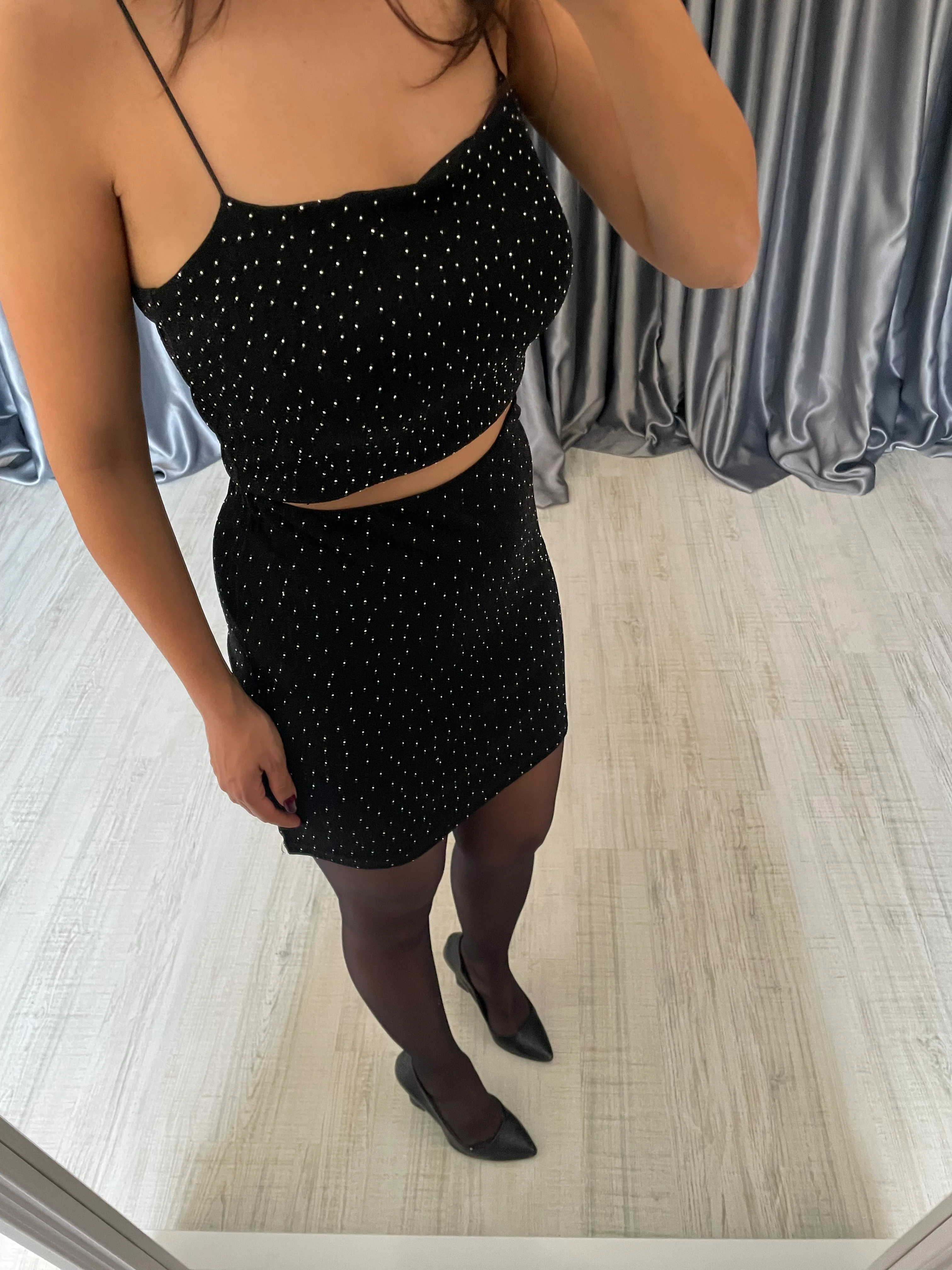 Taşlı Spagetti Askılı Crop