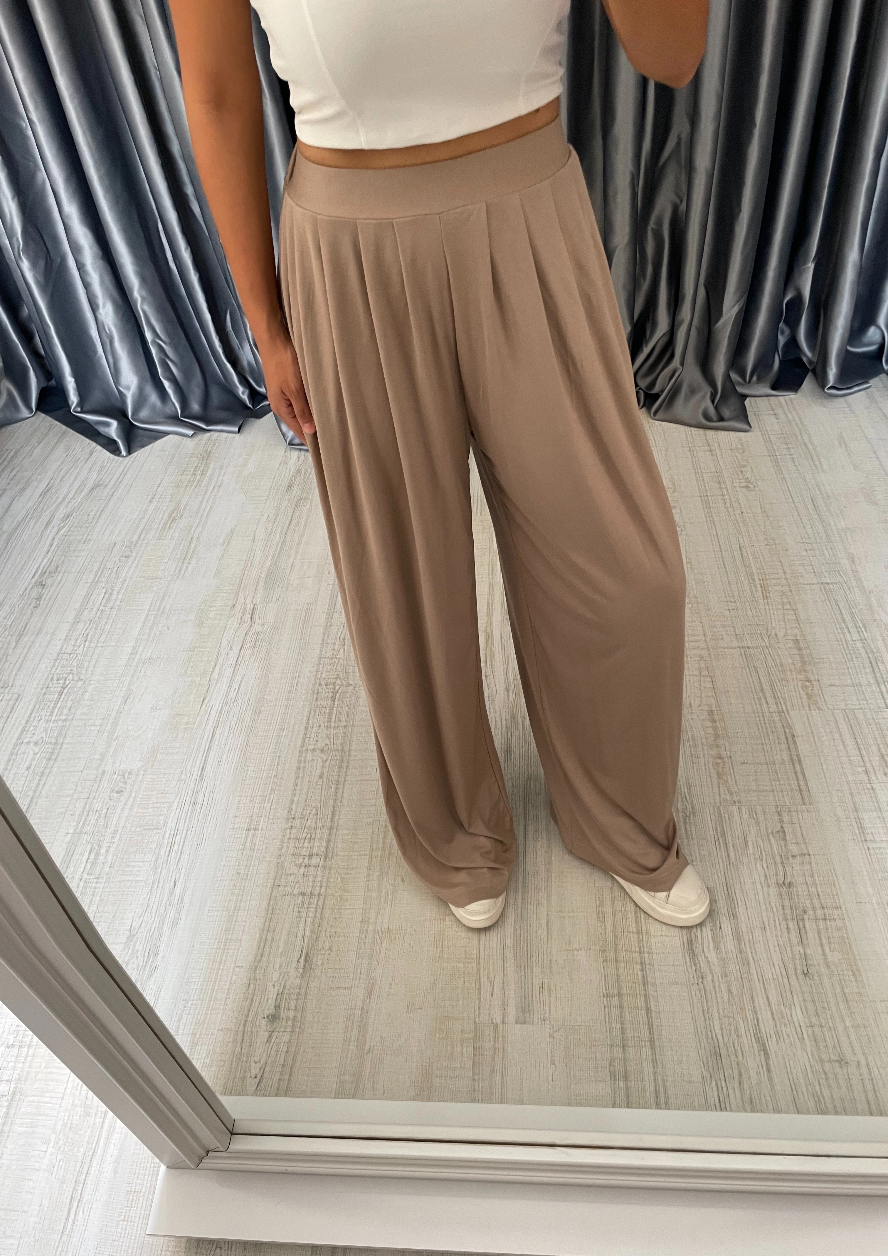 İthal Modal Pileli Rahat Pantolon