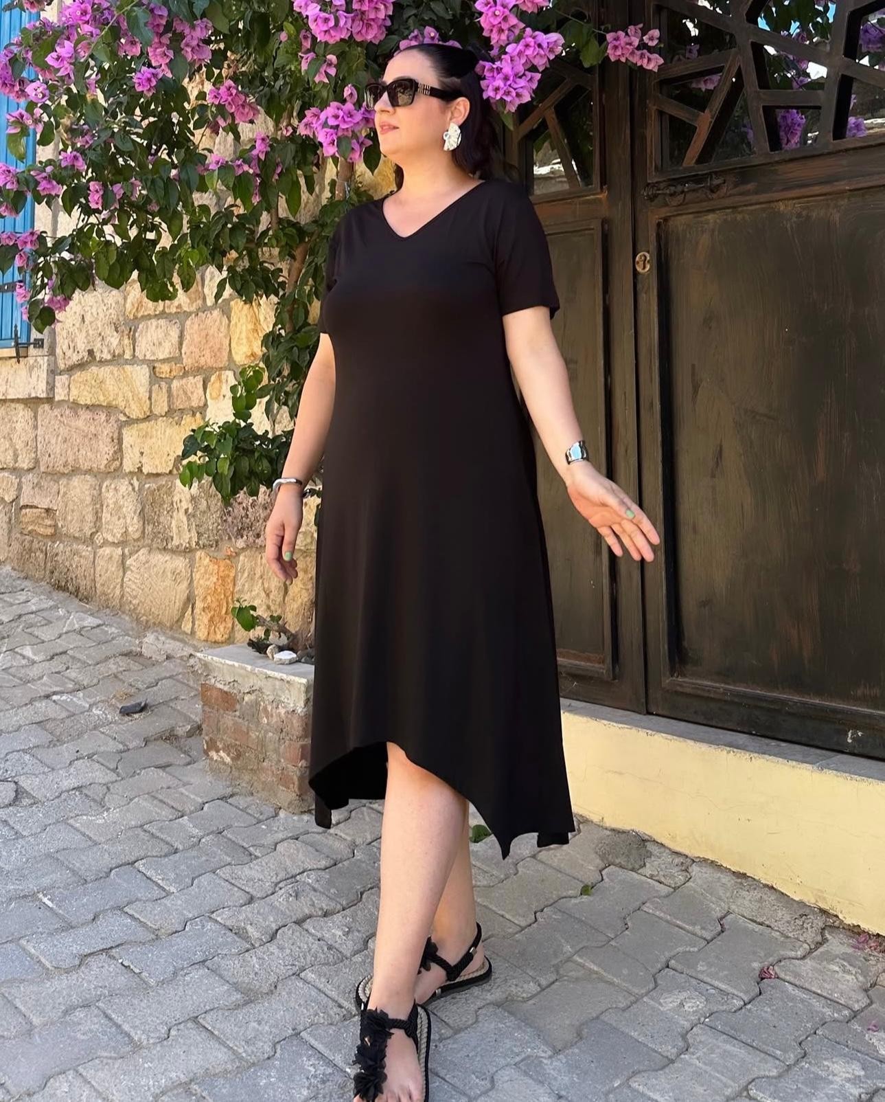 Melek Kanat Tül Detaylı Asimetrik Elbise