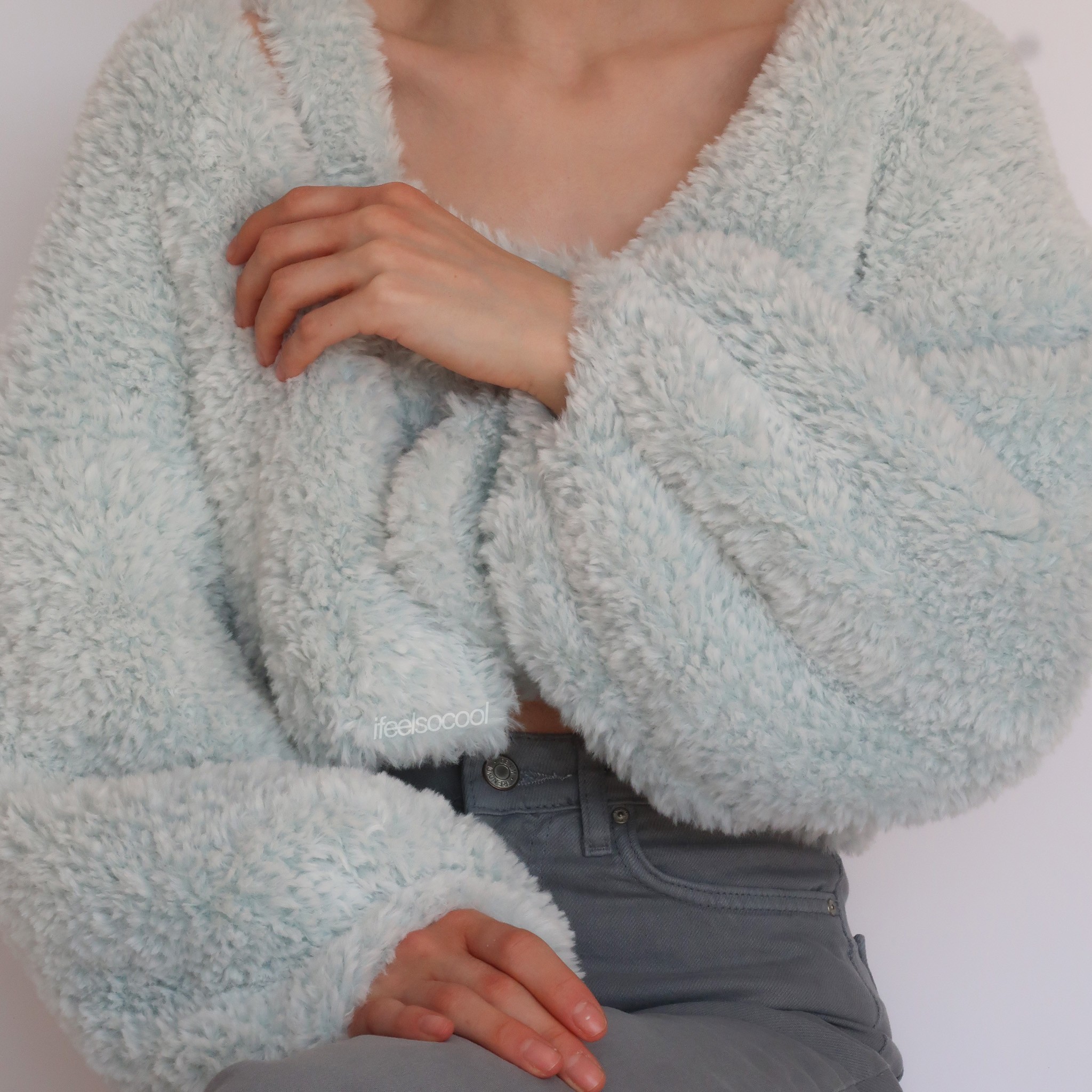 Frozen Cropped Hand-Knitted Set - Cropped Cardigan