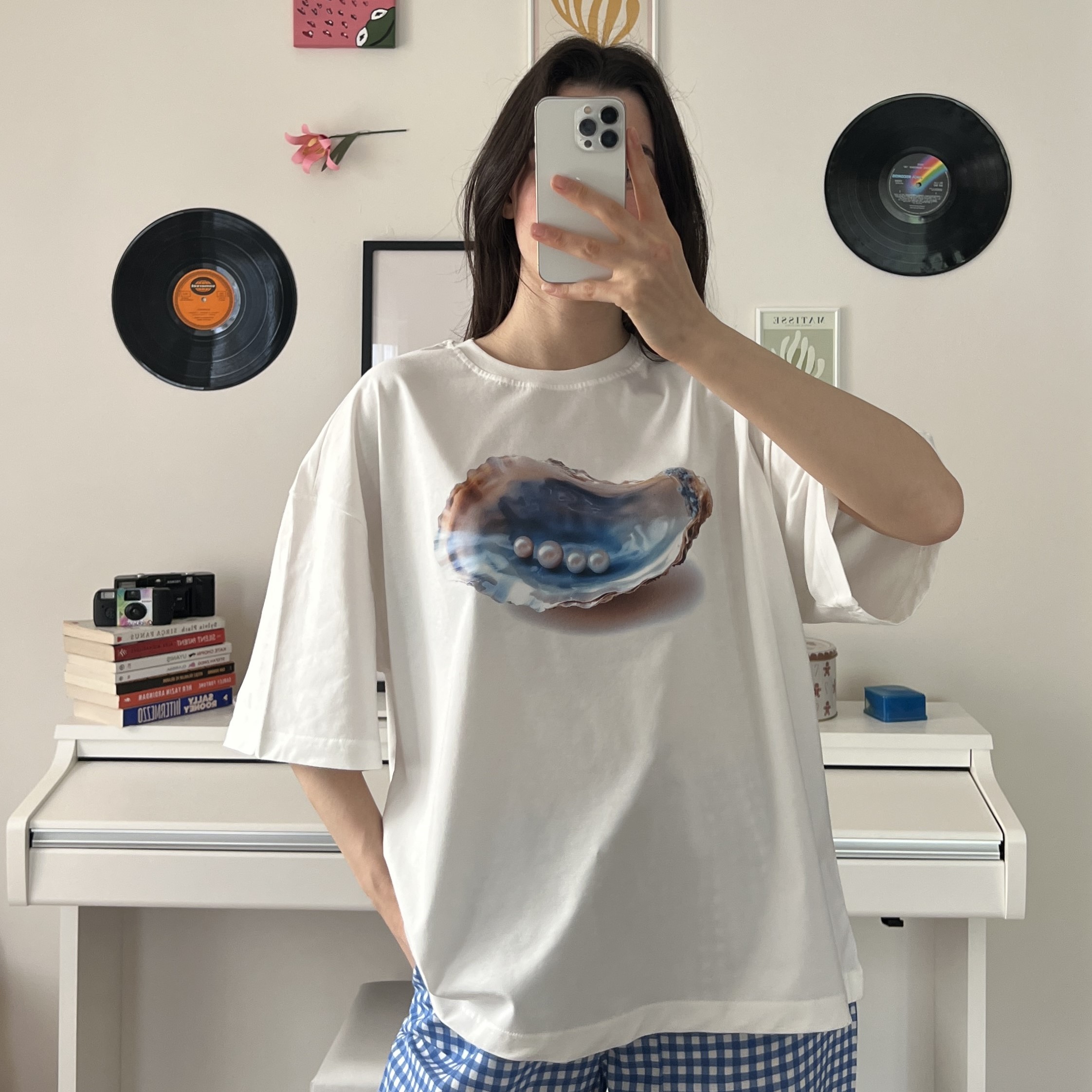 100% Cotton Crew Neck Boxy Fit Unisex Short Sleeve T-Shirt - Sea ​​Pearl