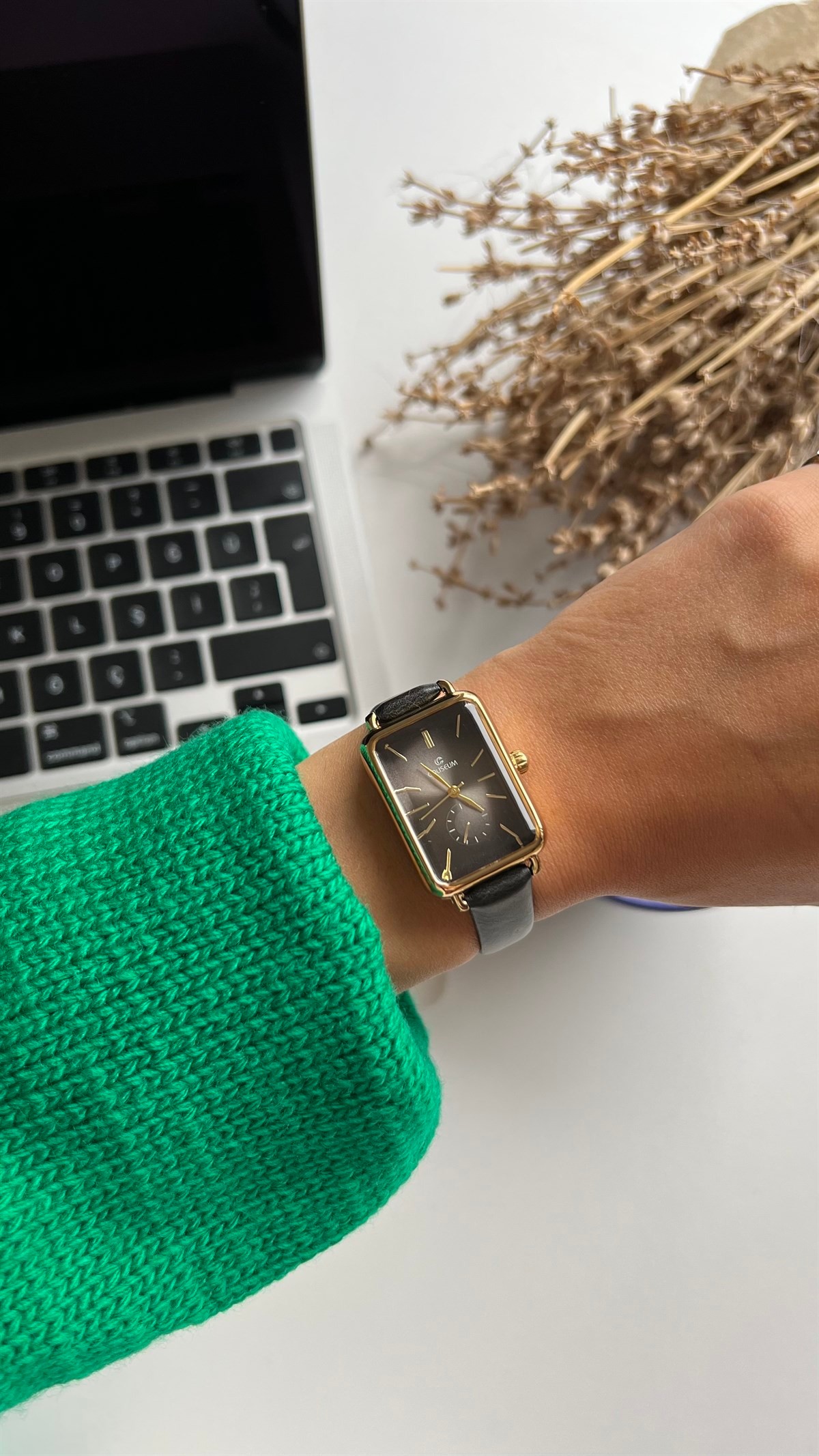 Pengo Minimal Saat Gold Siyah