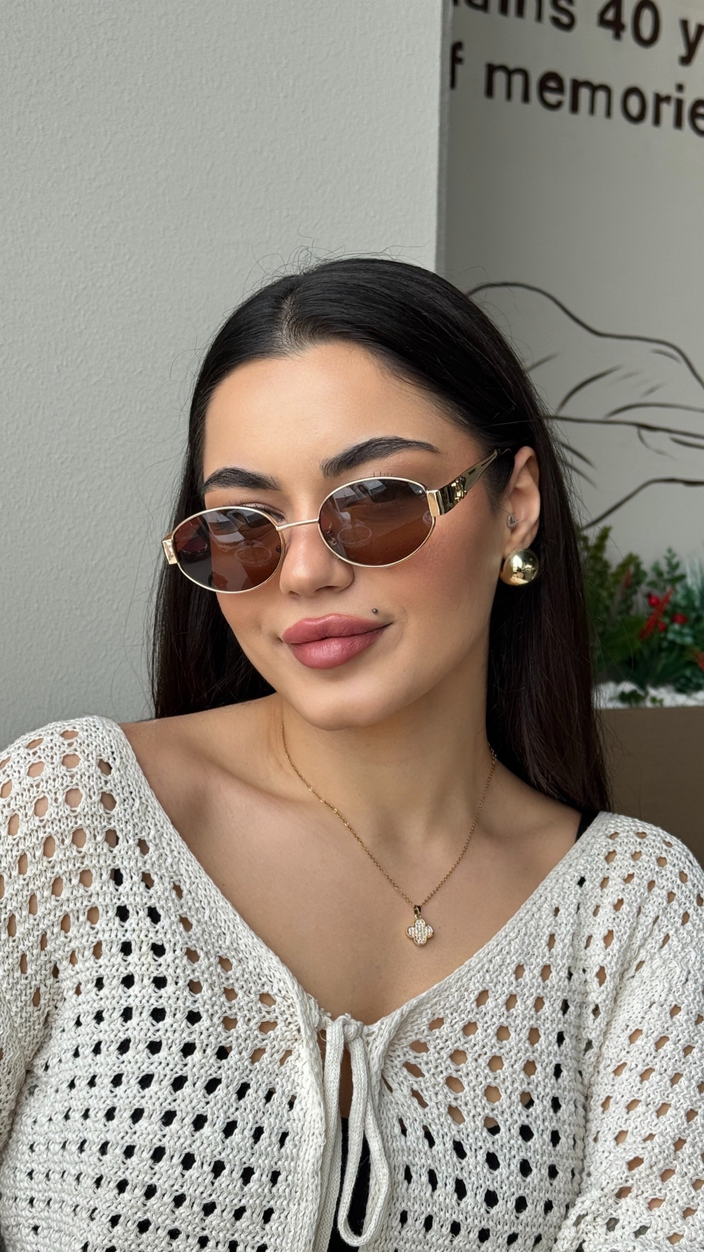 Karen Güneş Gözlüğü