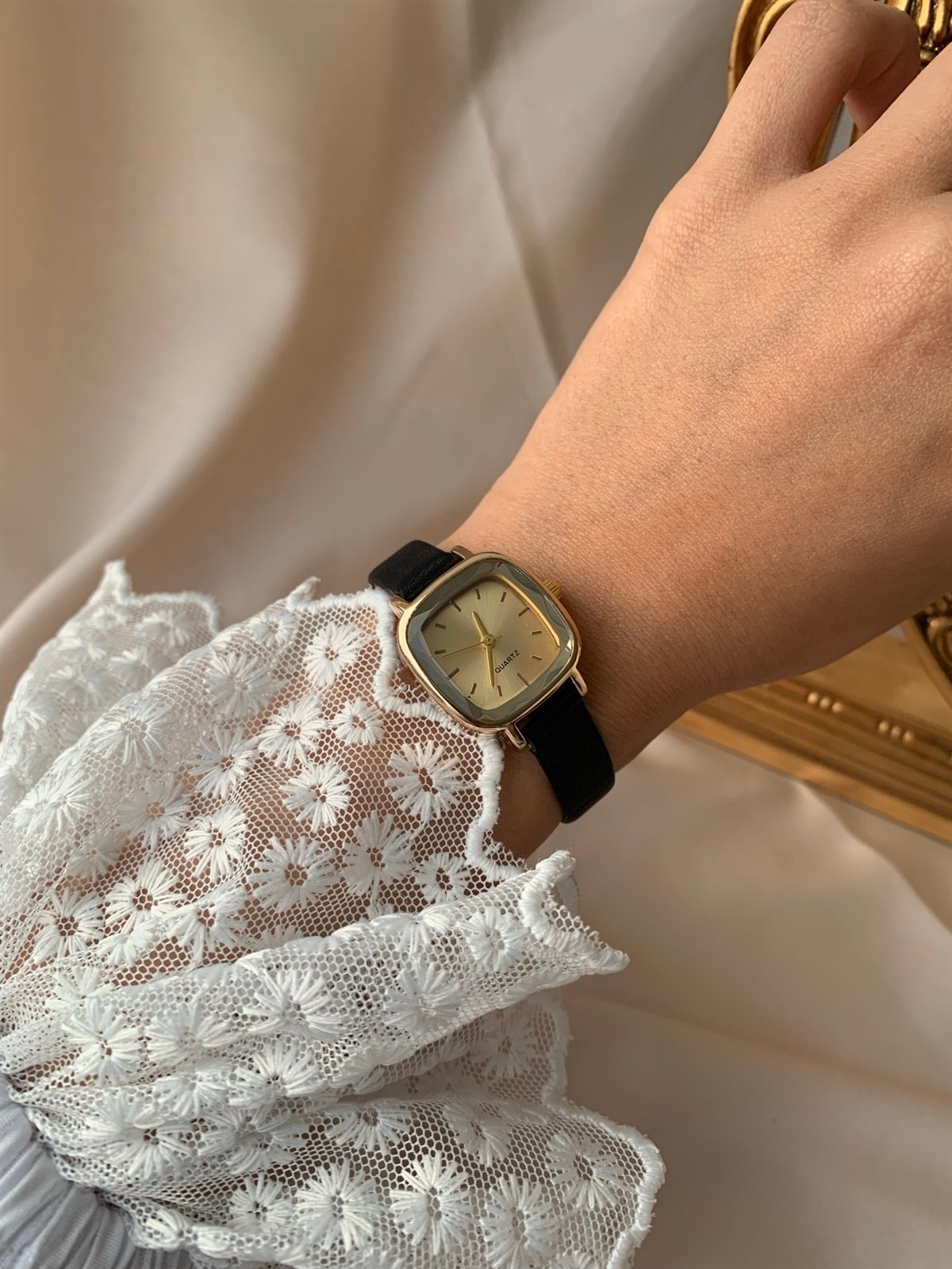 Bagy Minimal Saat Gold