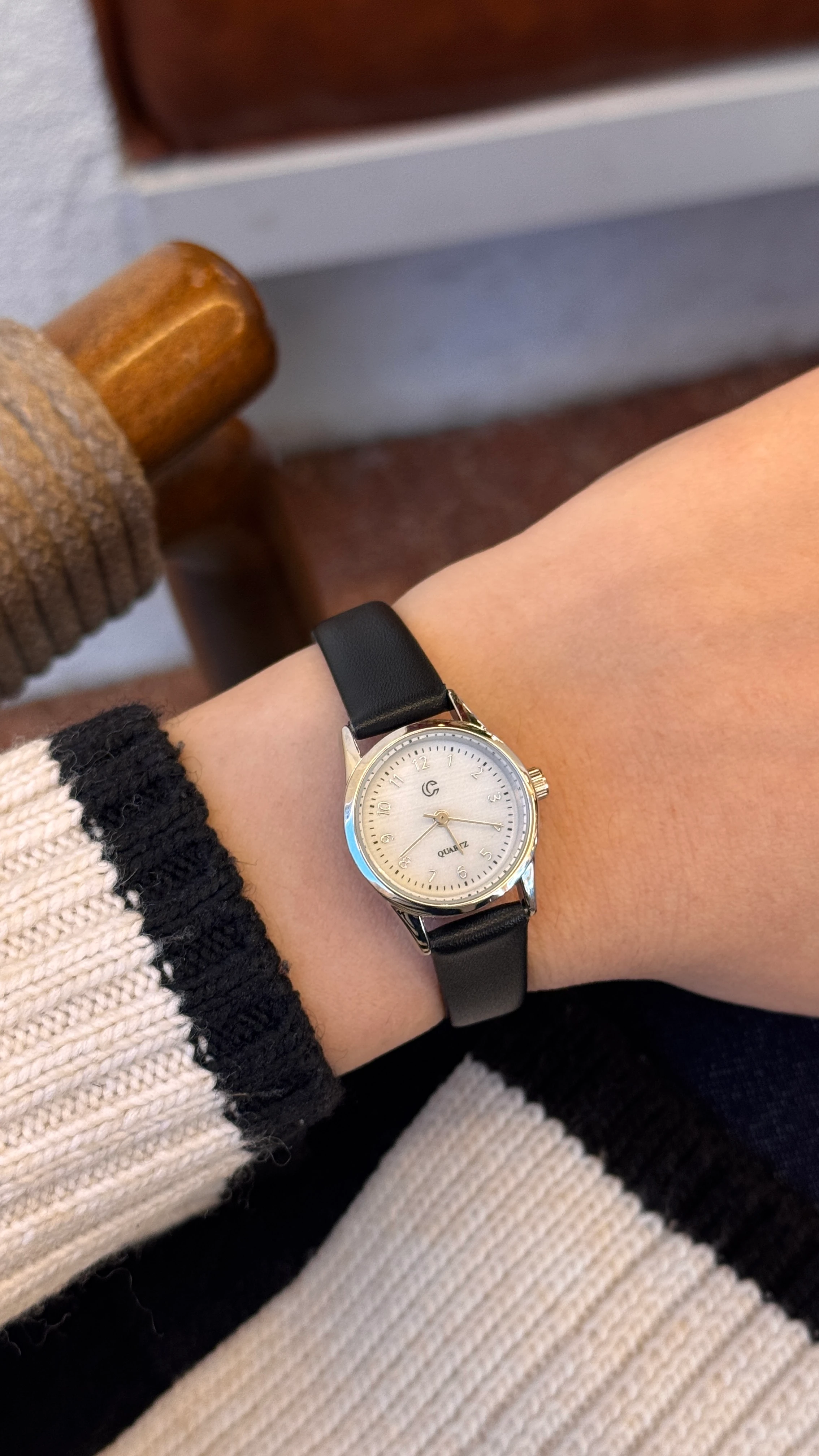 Mitsu Minimal Saat - Siyah Gümüş Beyaz