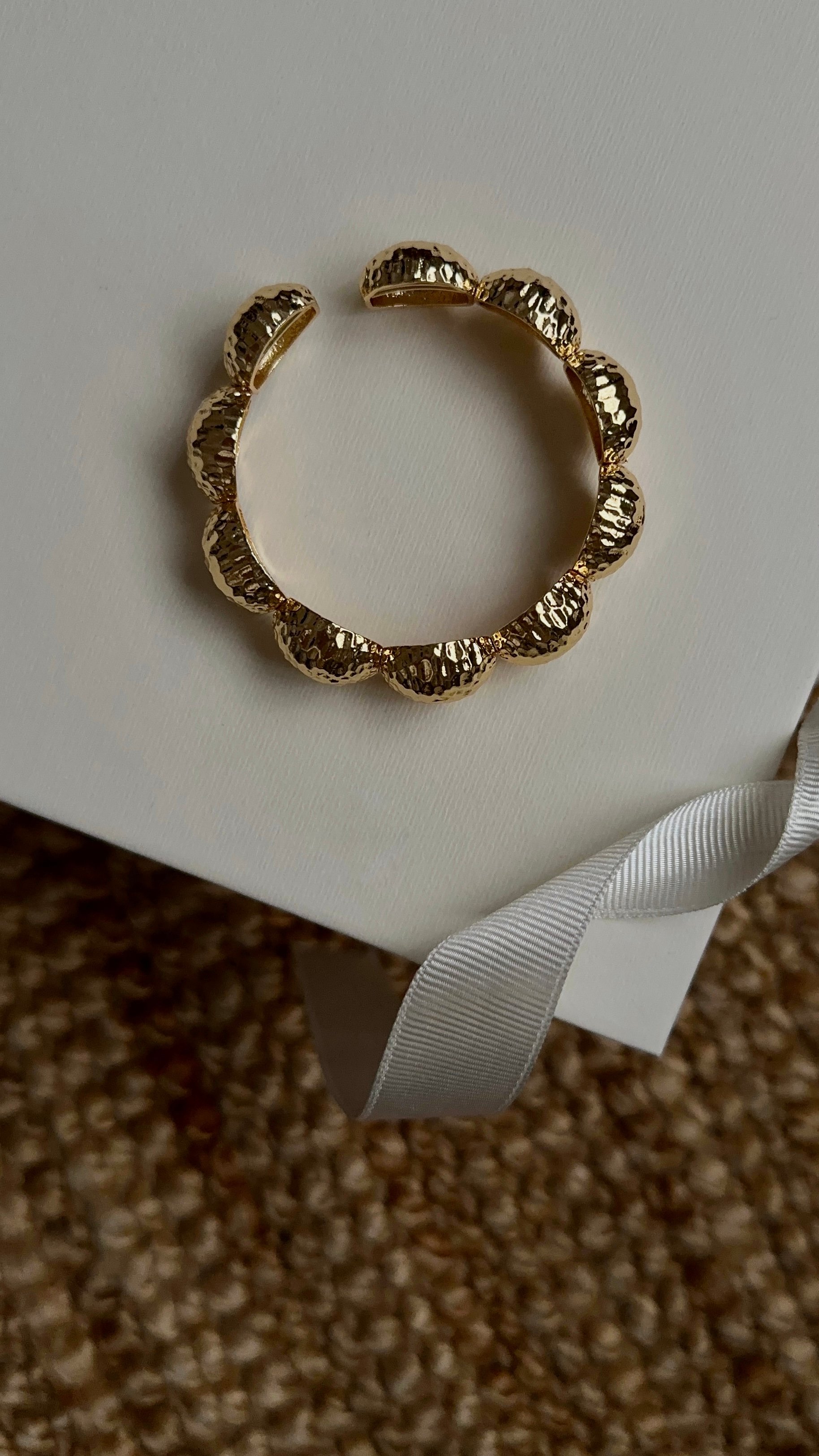 Goldie Bileklik