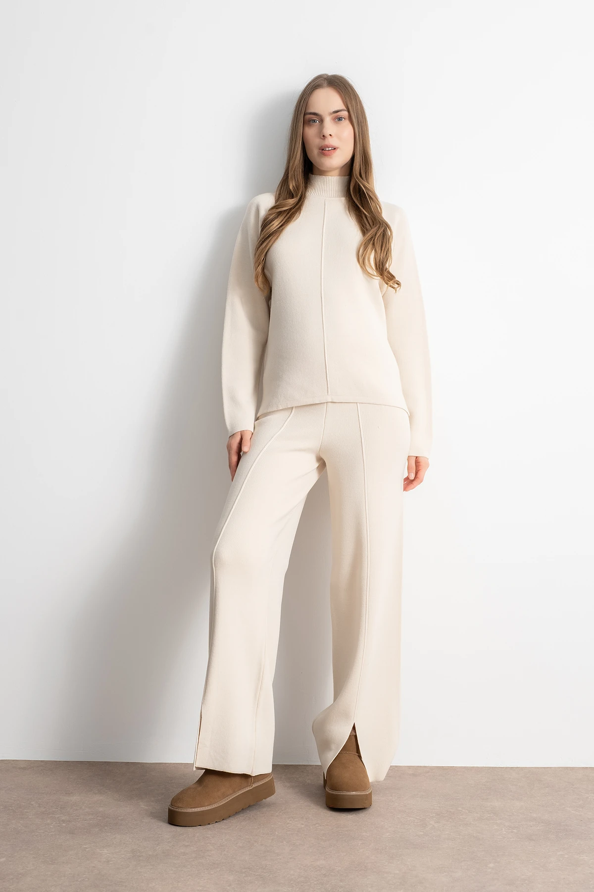 Kadın Kabartma Detaylı Triko Takım