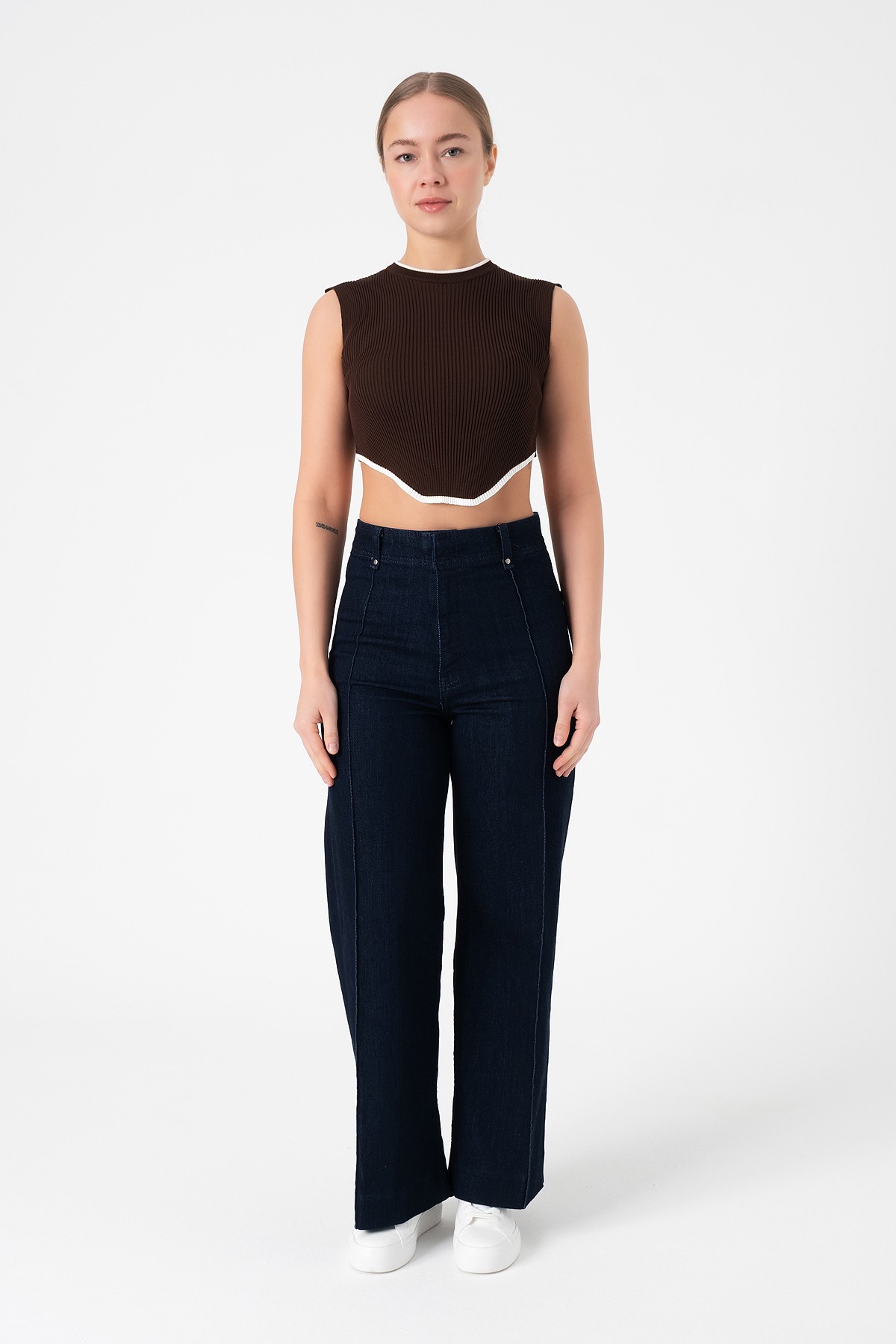 Kolsuz Triko Crop Bluz - Kahverengi
