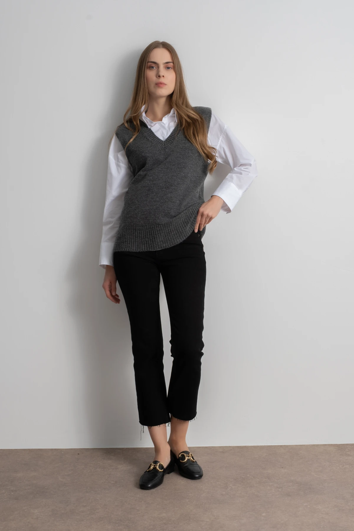 Kadın Tek Plaka V Yaka Yün Triko Süveter