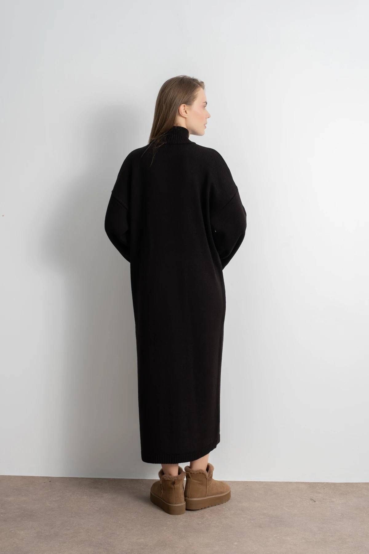 Kadın Boğazlı Oversize Triko Elbise