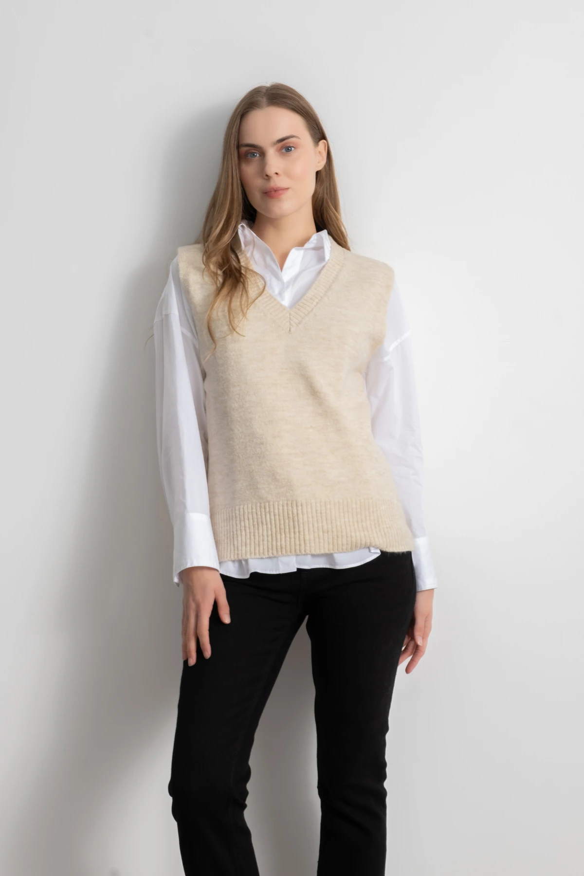 Kadın Tek Plaka V Yaka Yün Triko Süveter - Ekru main variant image