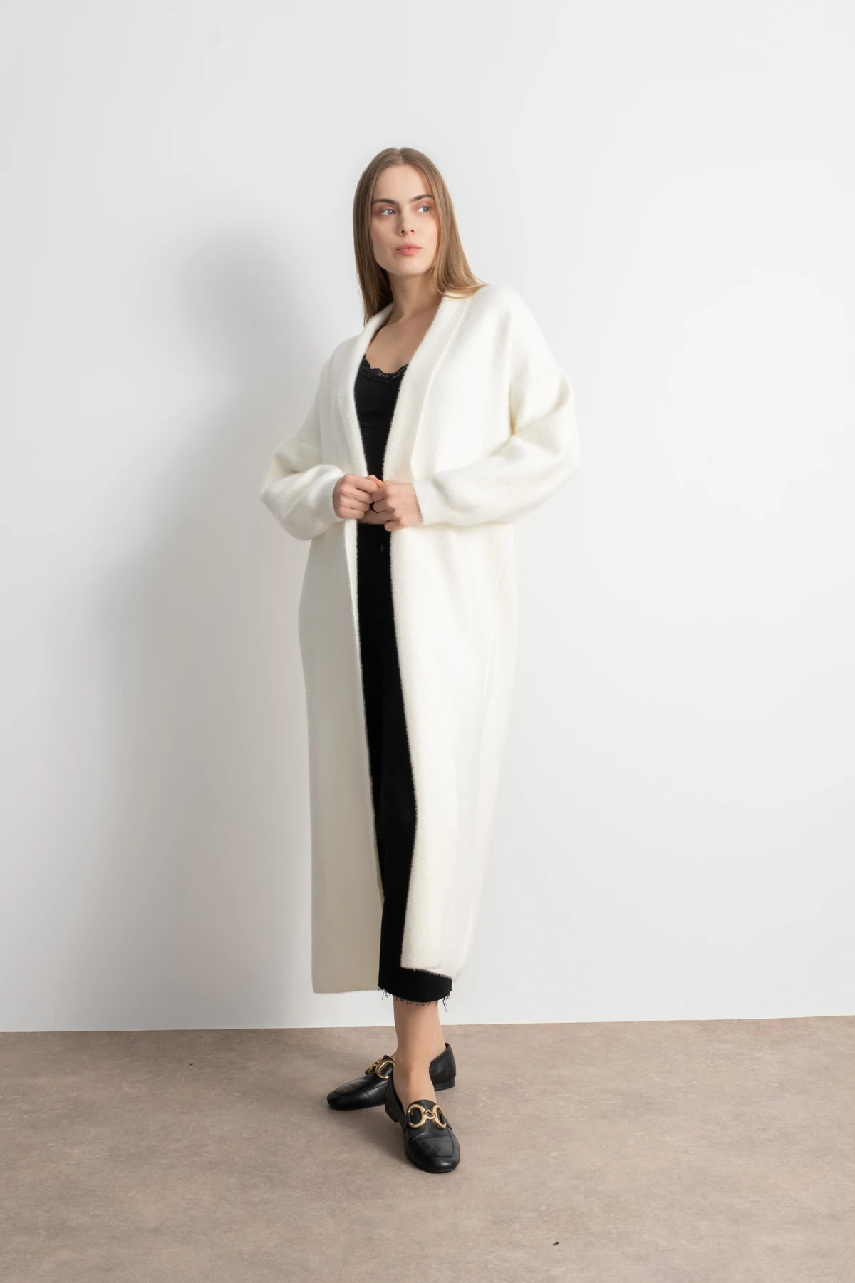 Kadın Şal Yaka Yumuşak Dokulu Uzun Triko Hırka