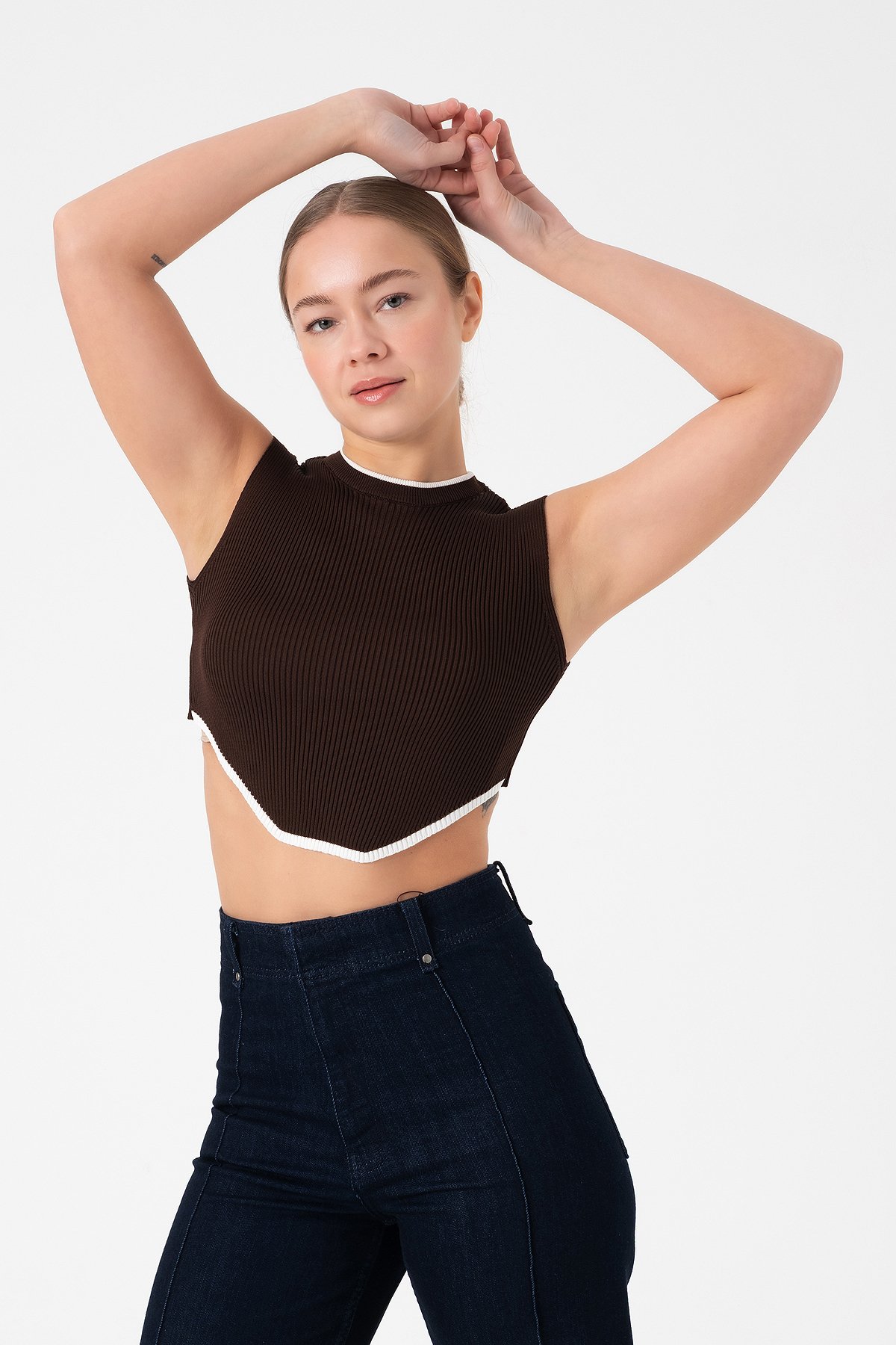 Kolsuz Triko Crop Bluz - Kahverengi