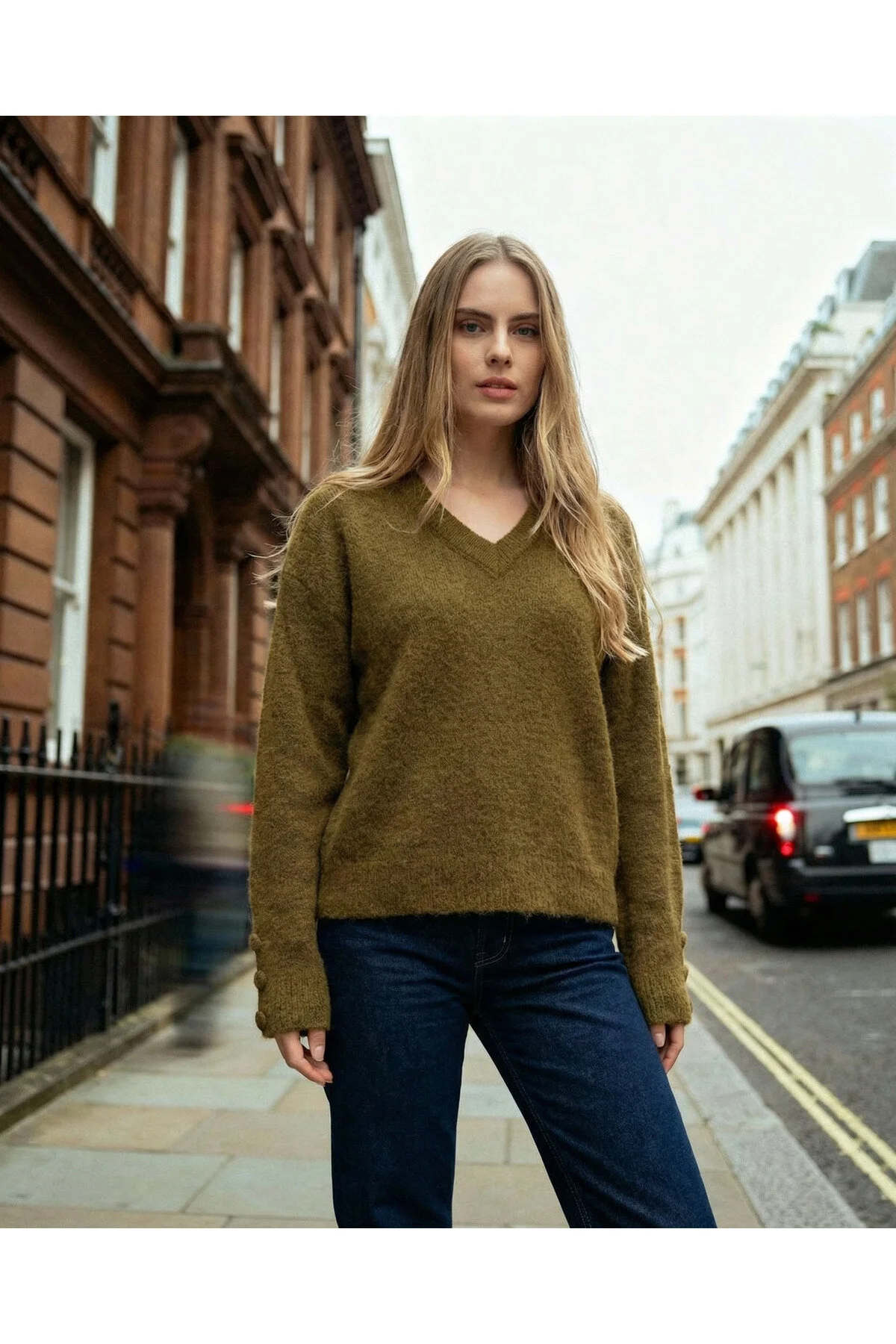 Kadın V Yaka Oversize Triko Kazak - Yeşil main variant image