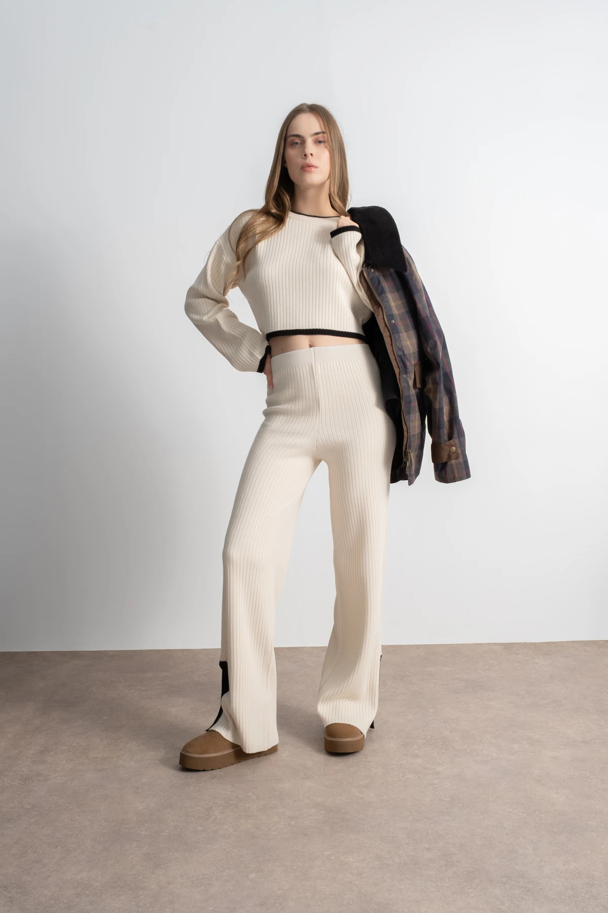 Kadın Çizgili Crop Triko Takım