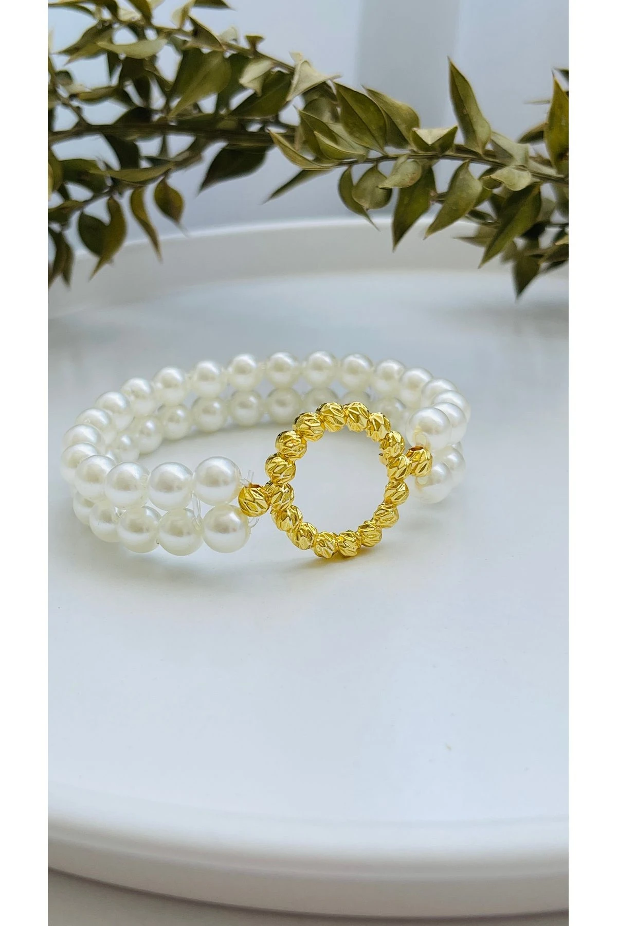 Çeyrek Takılan Bileklik - Altın Kaplama Dorika Çerçeveli Inci Kordonlu Çeyrek Bileklik