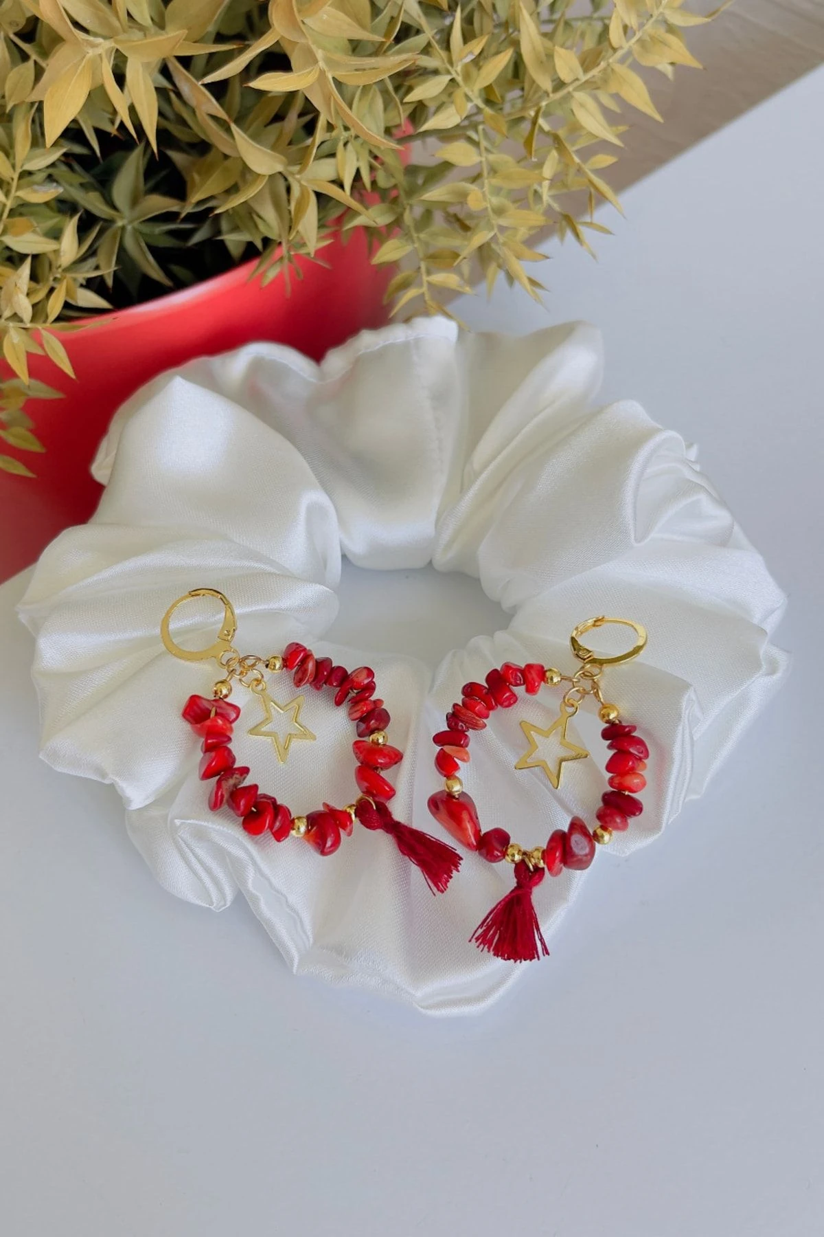 Kiremit Rengi Taşlı Yıldız Detaylı Püsküllü Küpe