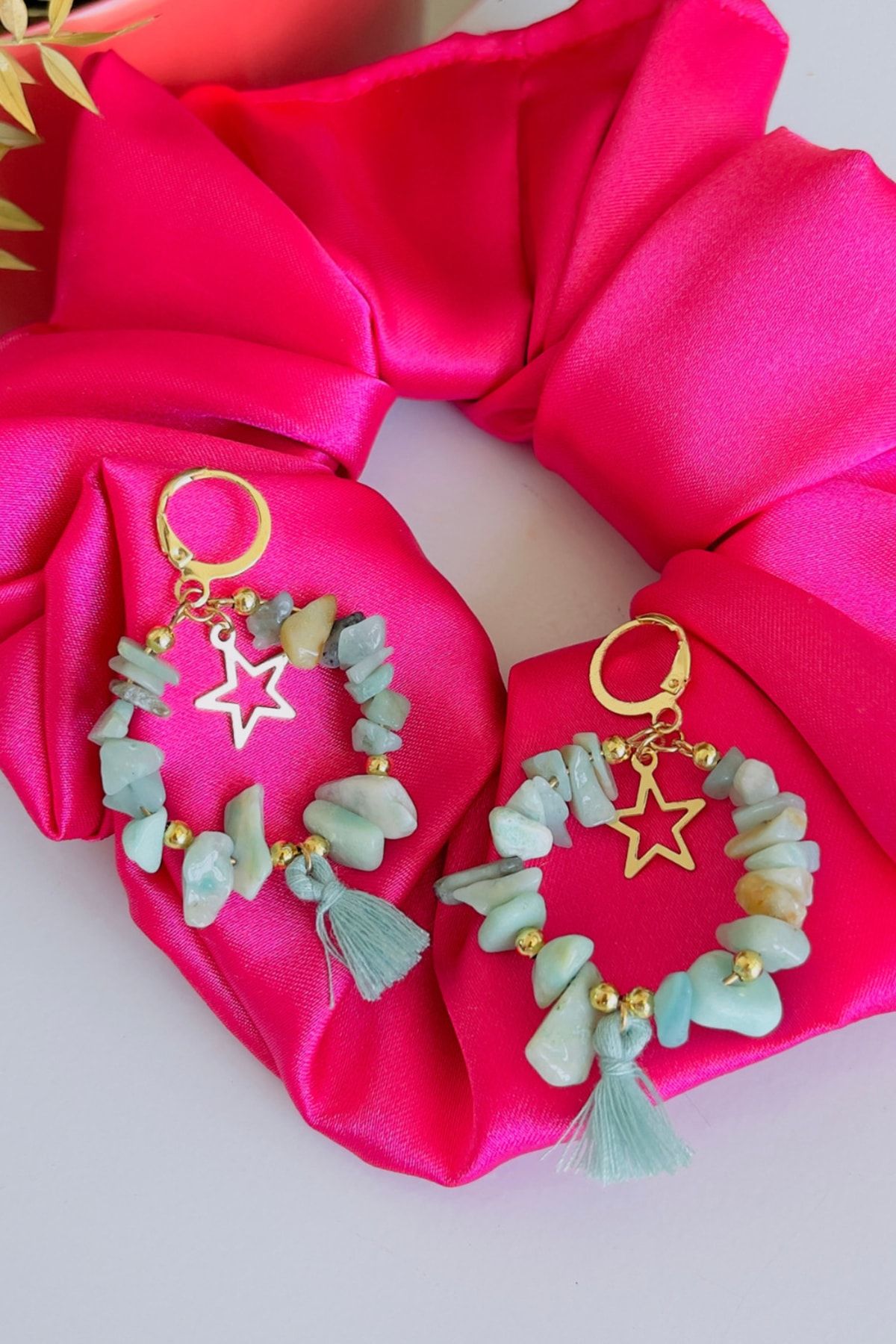 Turkuaz Taş Yıldız Detaylı Püsküllü Küpe