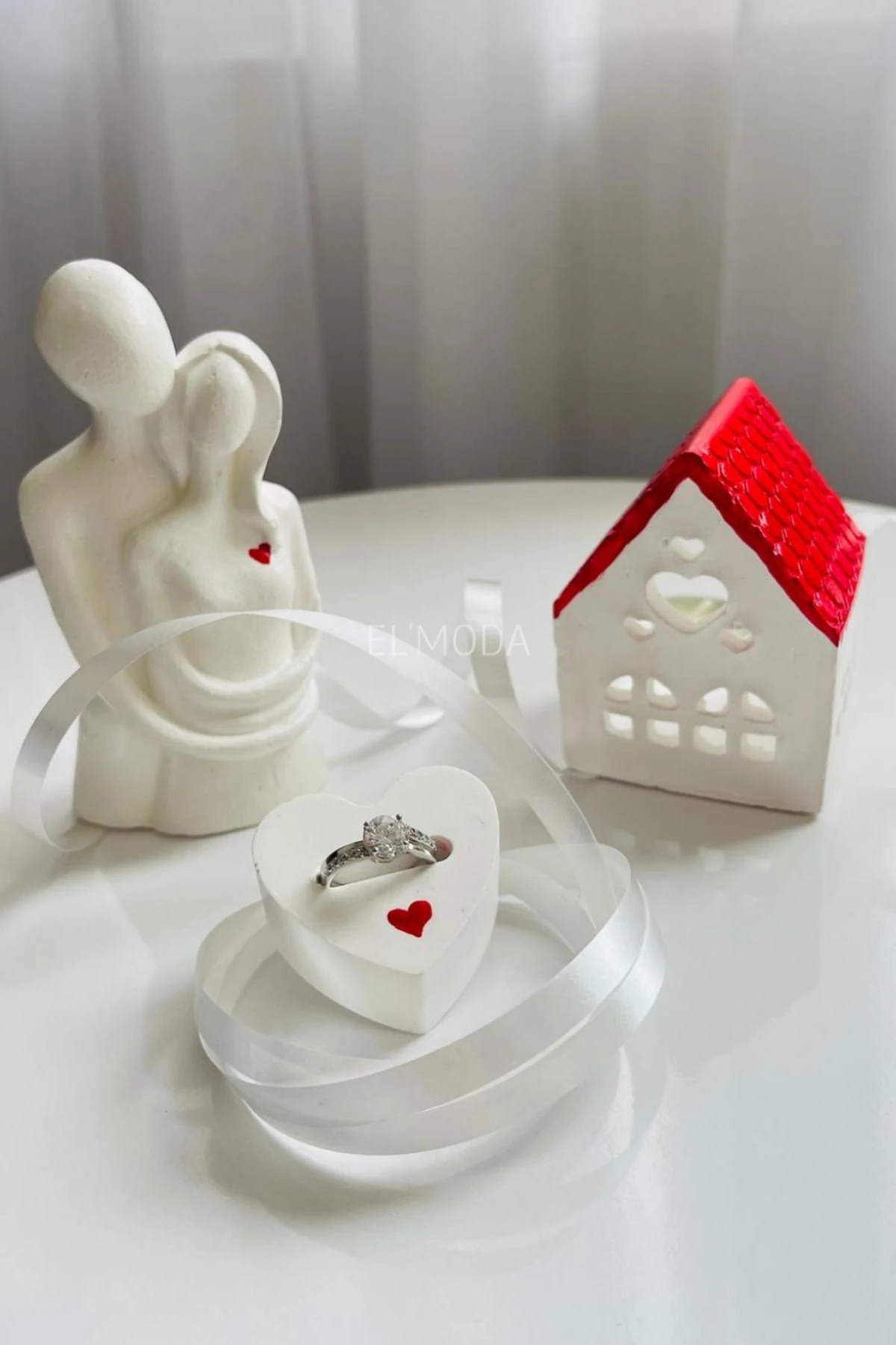 Romantik Sevgililer Günü Hediye Seti-Kalp Detaylı Sevgili Biblo, Aşk Evi Mumluk, Kalpli Yüzük Tutucu
