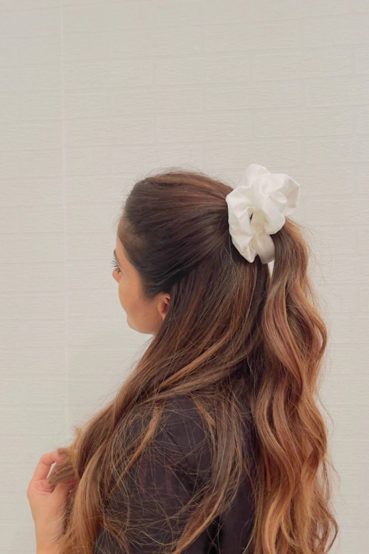 Büyük Boy Beyaz Saten Lastikli Toka