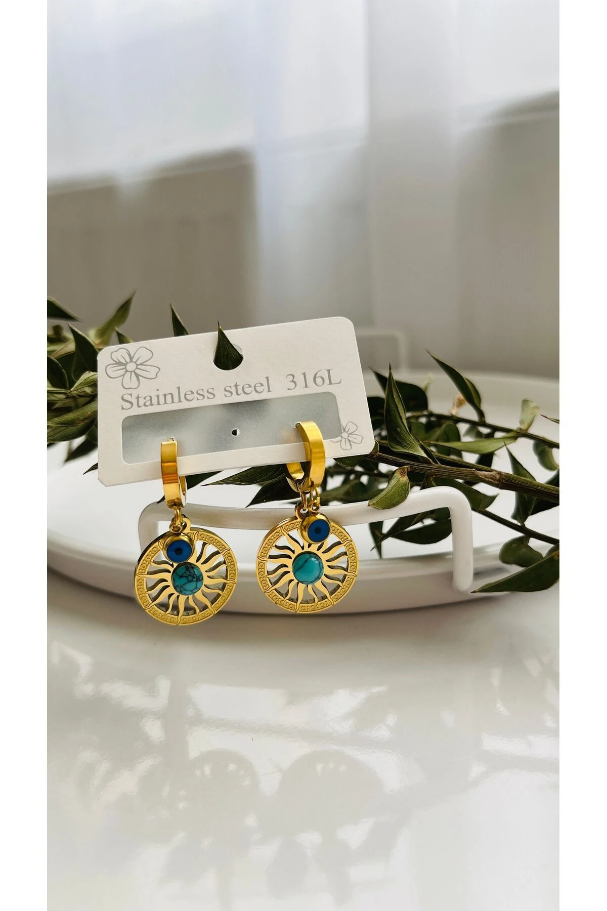 Mavi Taşlı Güneş ve Nazar Boncuklu Çelik Küpe