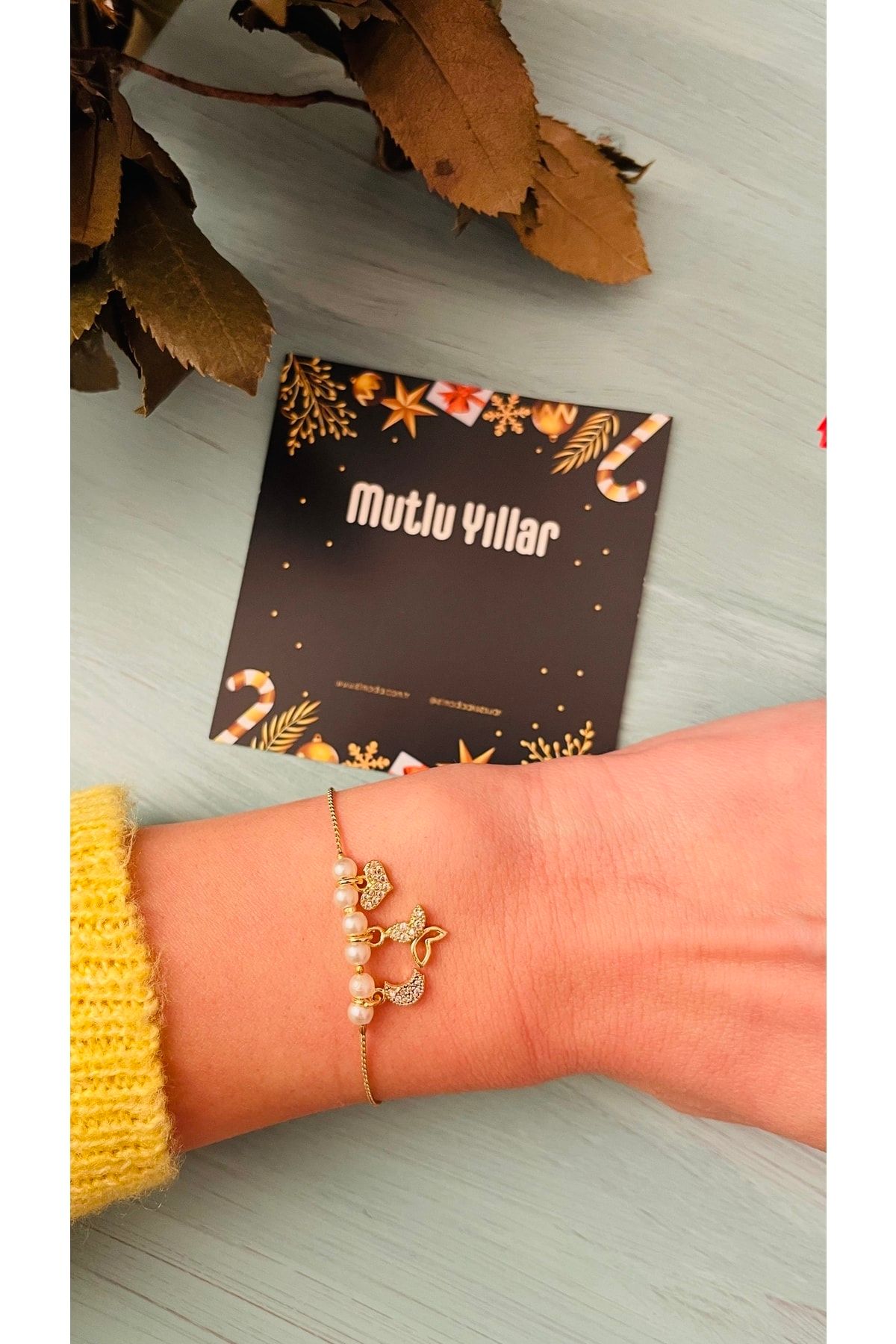 Yılbaşı Hediyesi - Şans Bilekliği - Zirkon Taşlı Kelebek, Ay Ve Kalp Sembollü Incili Bileklik
