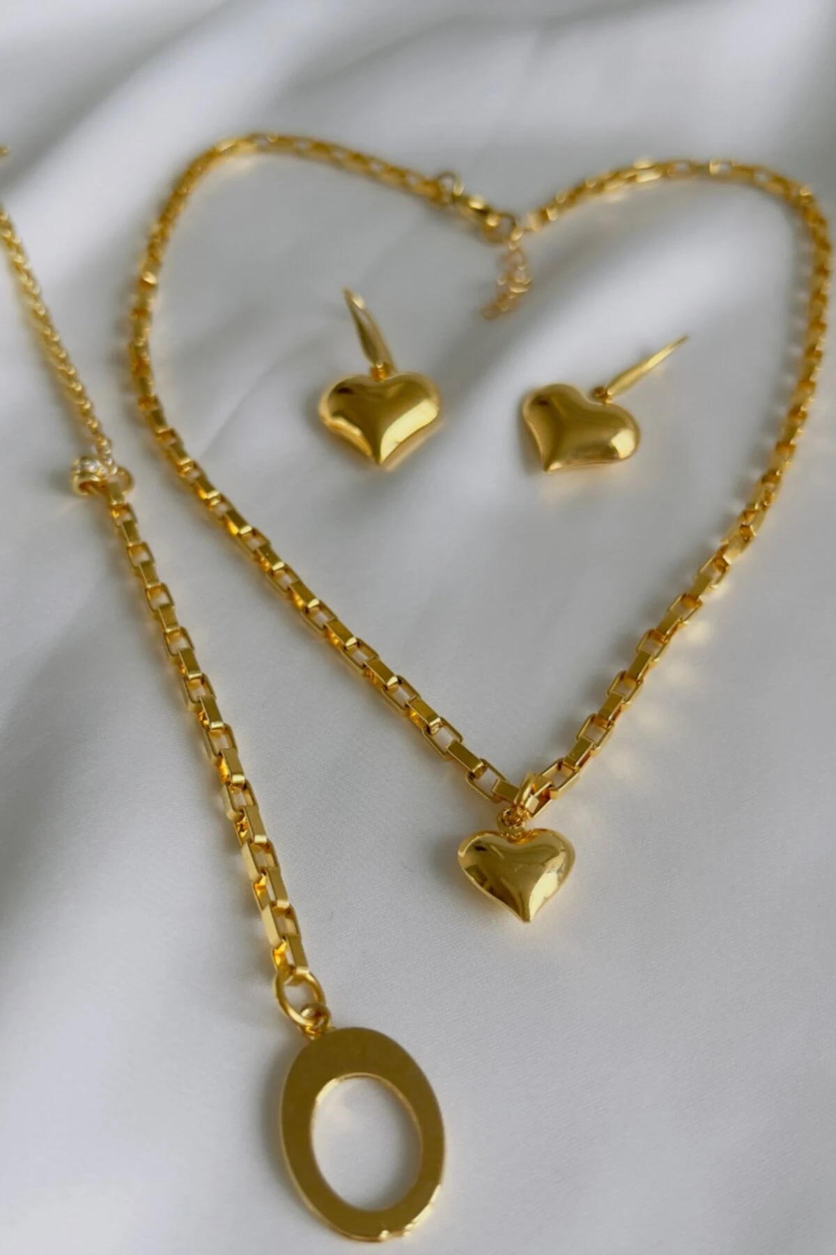 Altın Kaplama Kalpli Kolye Bileklik Küpe Takımı
