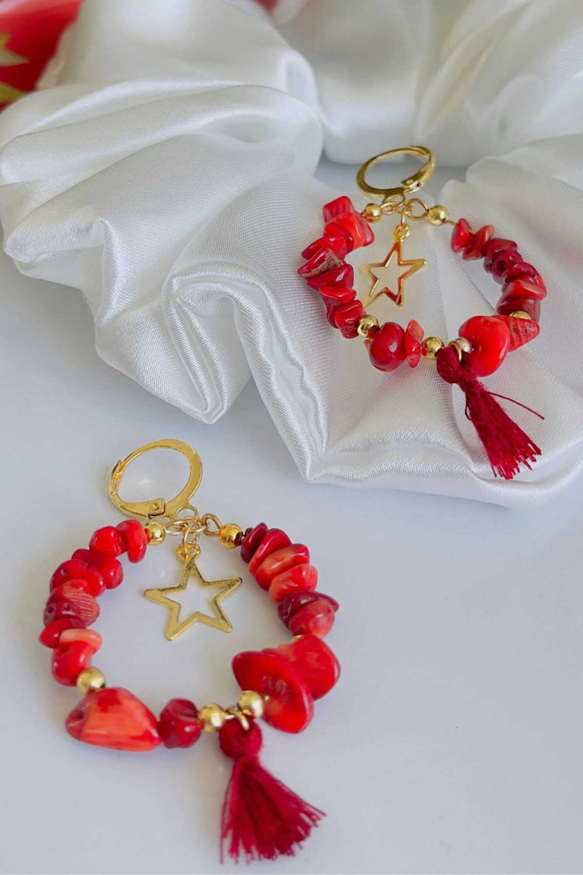 Kiremit Rengi Taşlı Yıldız Detaylı Püsküllü Küpe