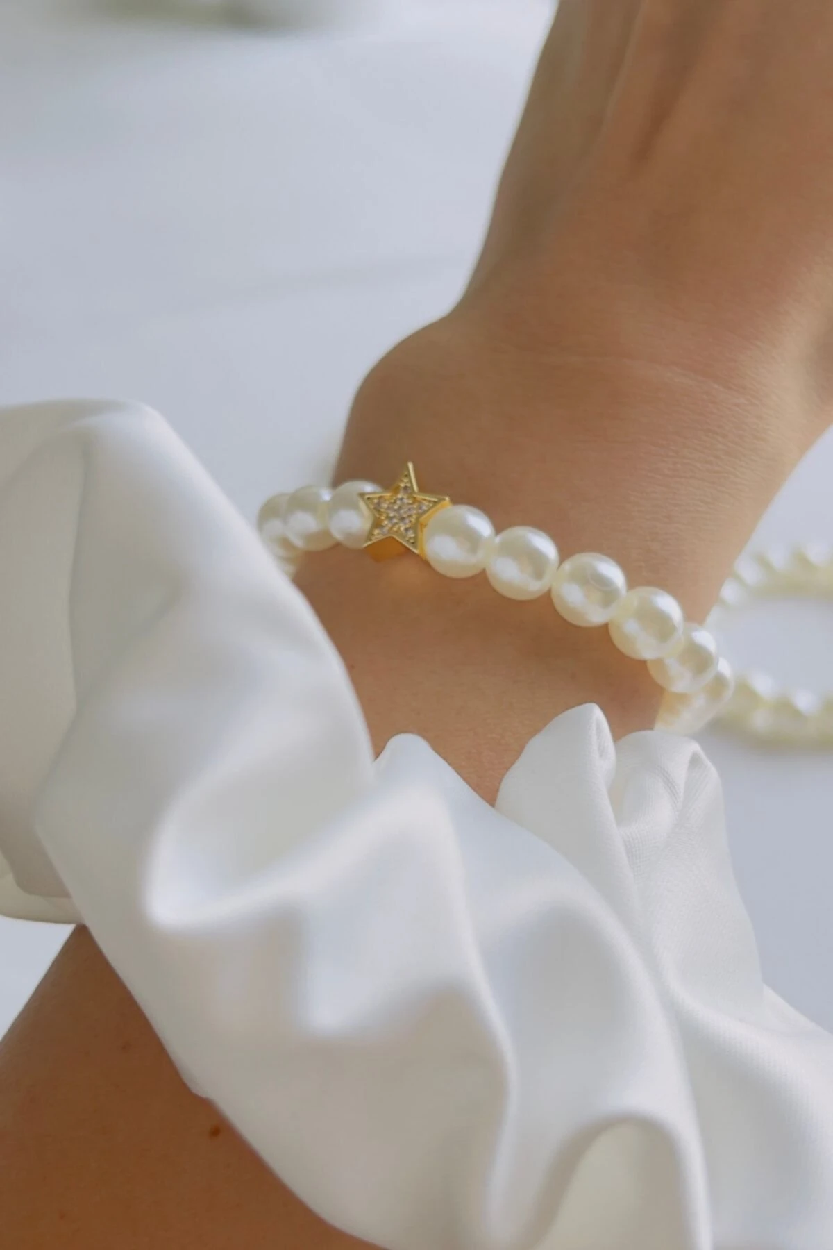 Taşlı Yıldız Detaylı Inci Bileklik