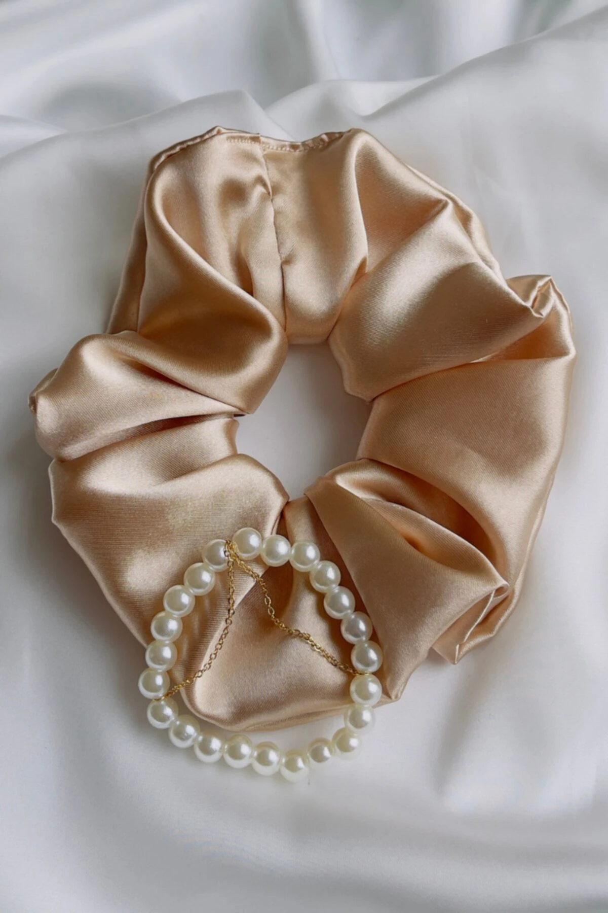 Zincir Detaylı Inci Bileklik