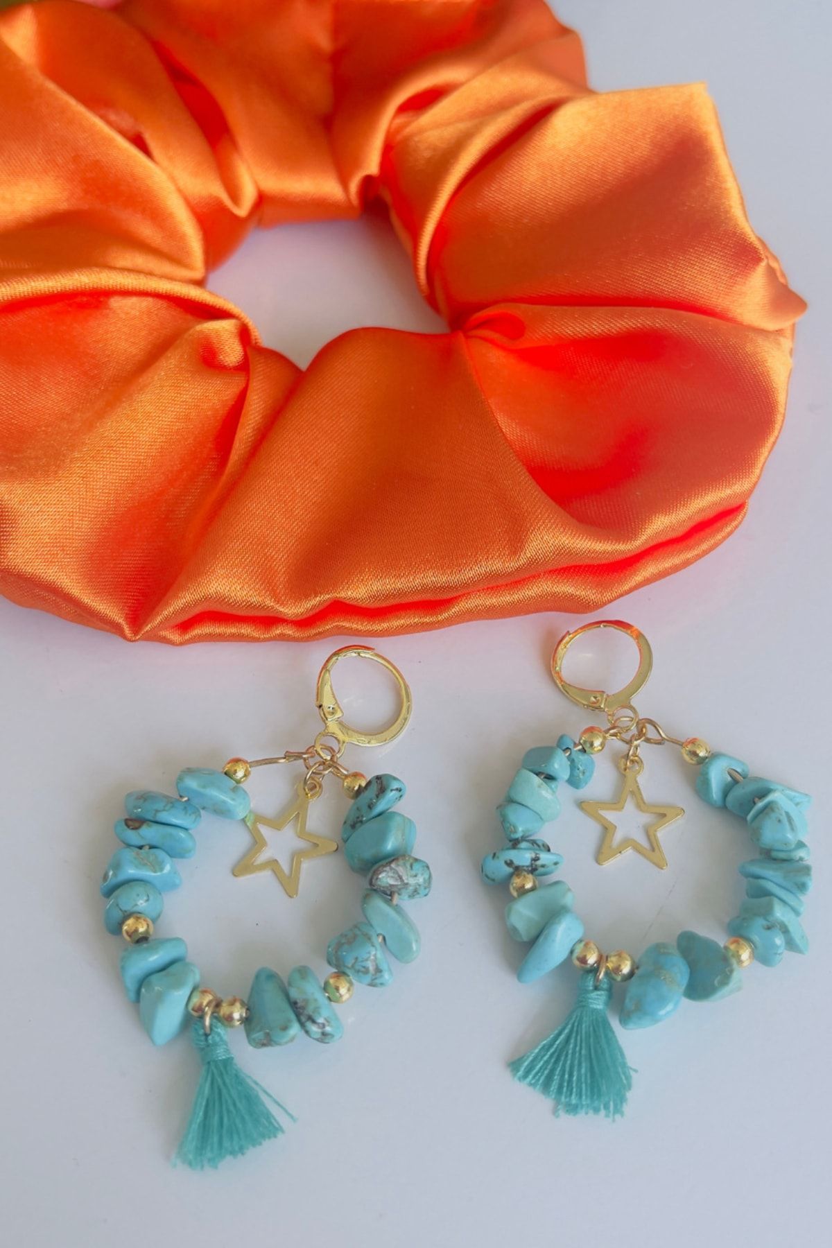 Mavi Taşlı Yıldız Detaylı Püsküllü Küpe