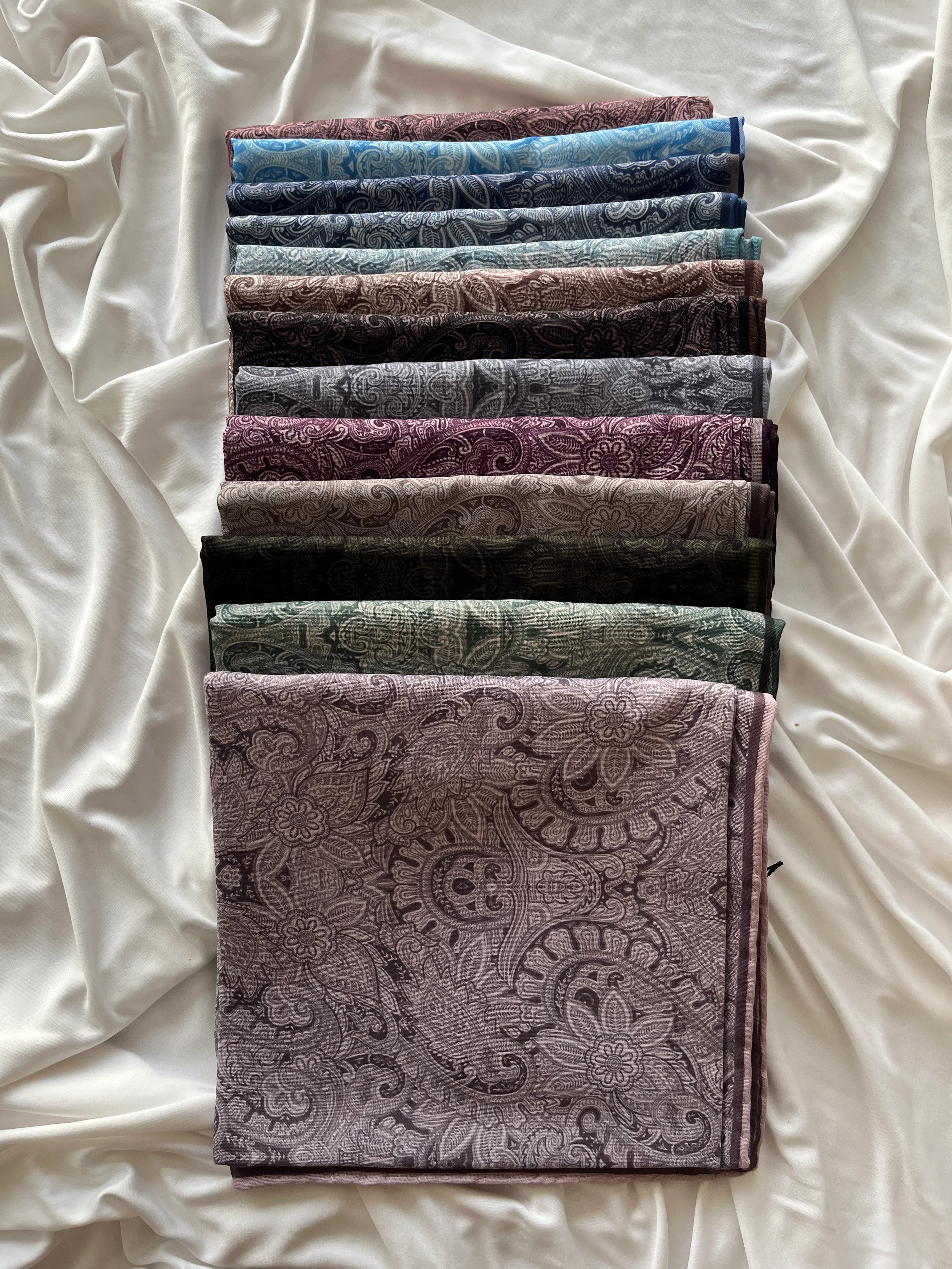 Etnik Desenli Soft Eşarp